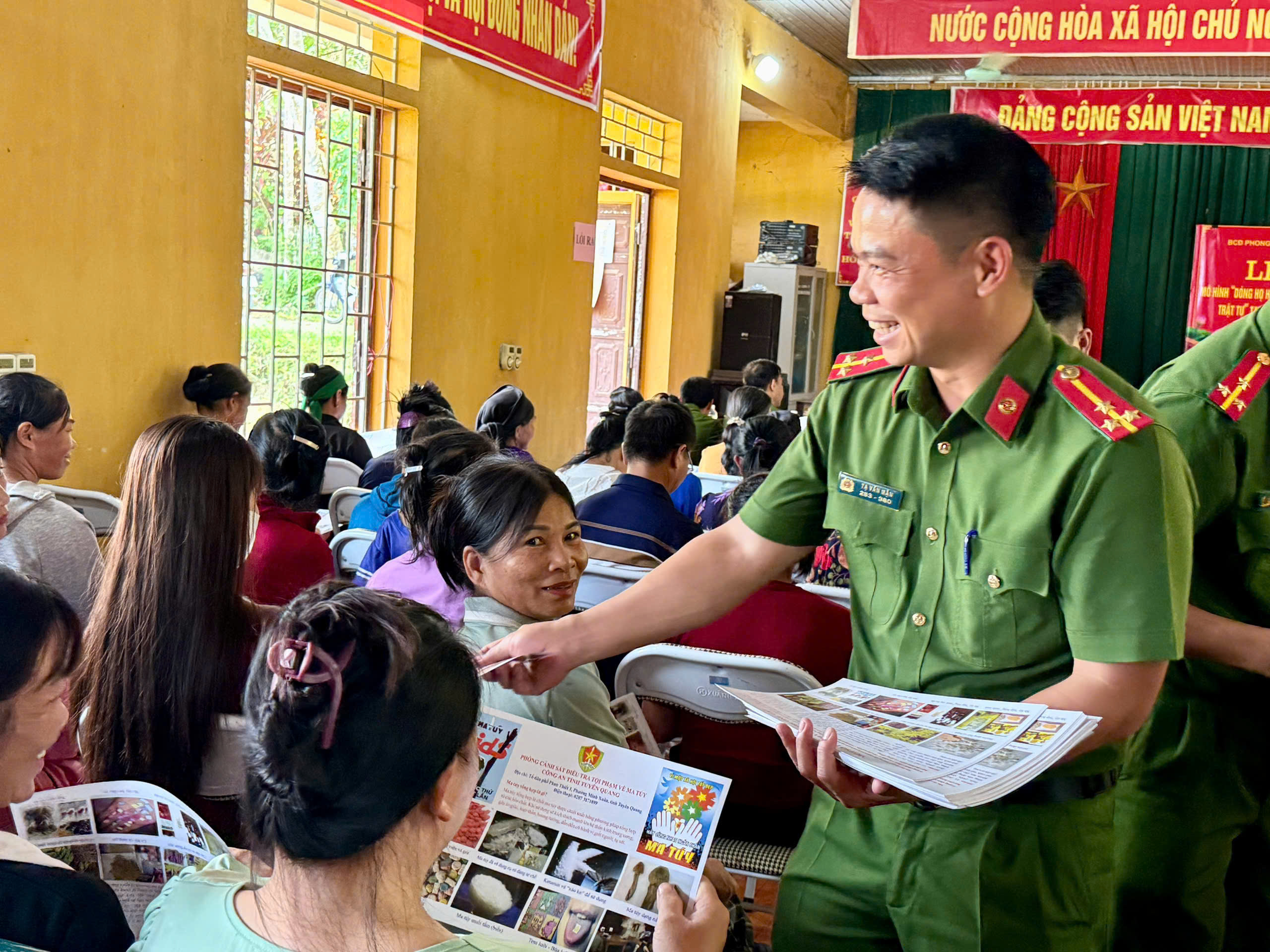 HÒA AN TUYÊN TRUYỀN PHÁP LUẬT, CỤ THỂ HÓA MÔ HÌNH “DÒNG HỌ HÀ VĨNH KHÔNG MA TÚY”