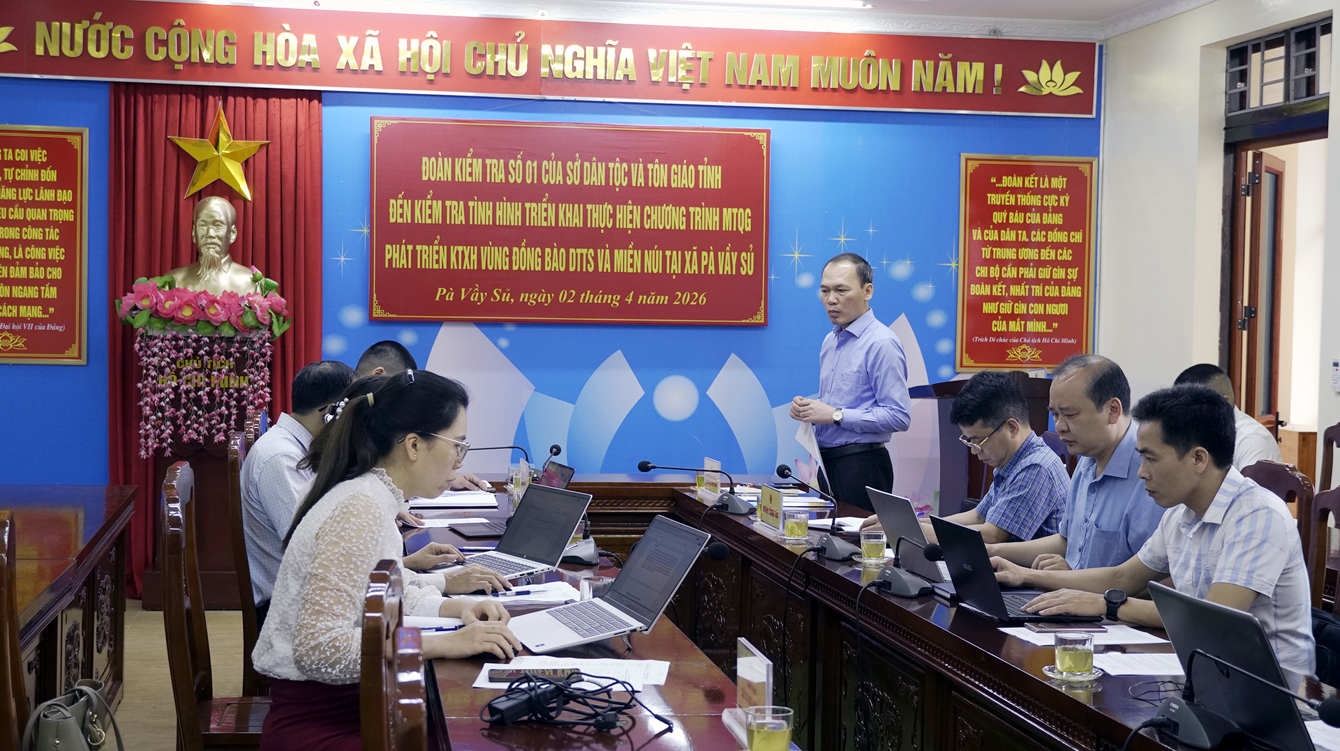 Đoàn kiểm tra của Sở Dân tộc và Tôn giáo làm việc tại xã Pà Vầy Sủ