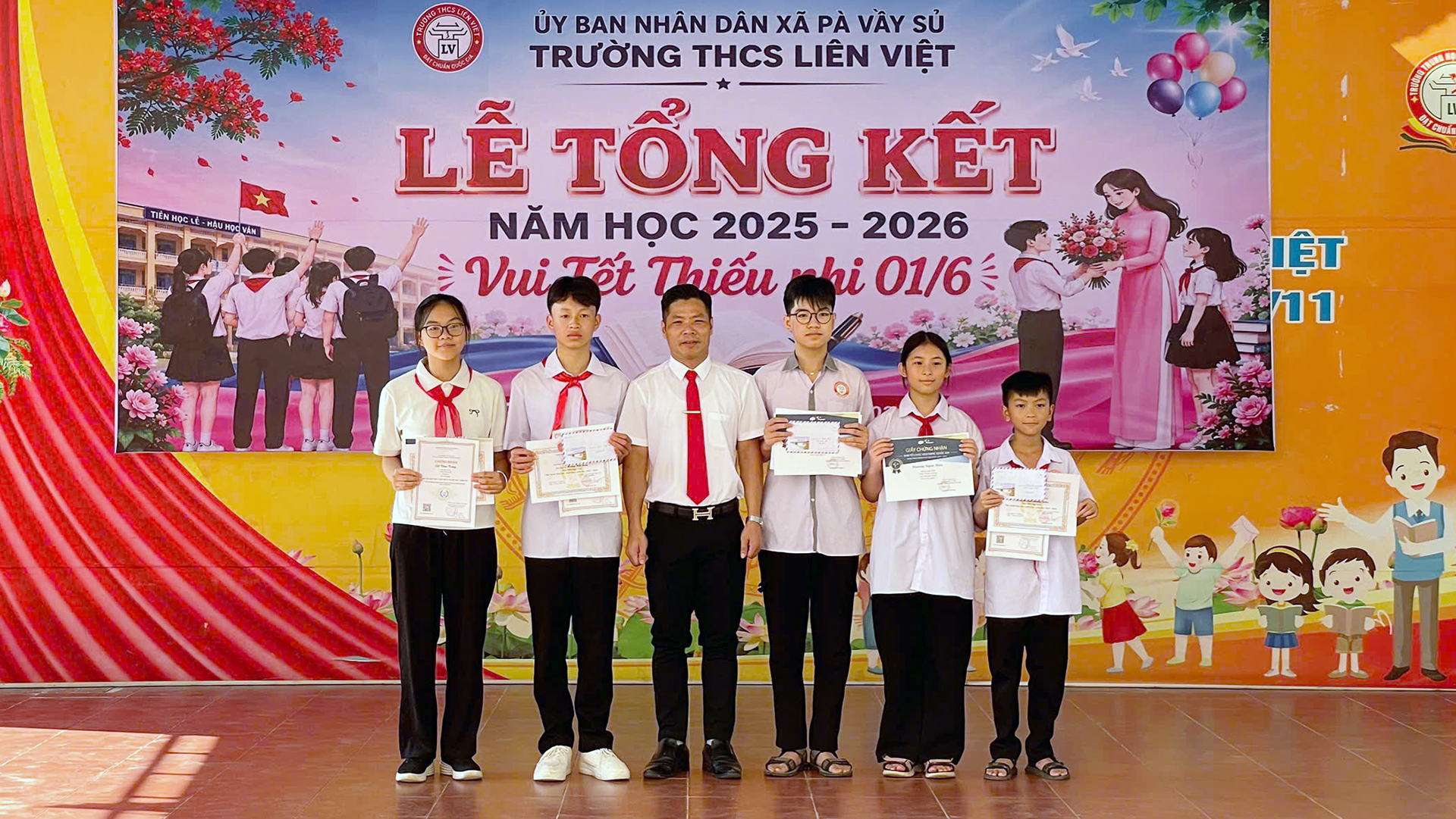 tổng kết năm học trường Liên Việt (14).jpg