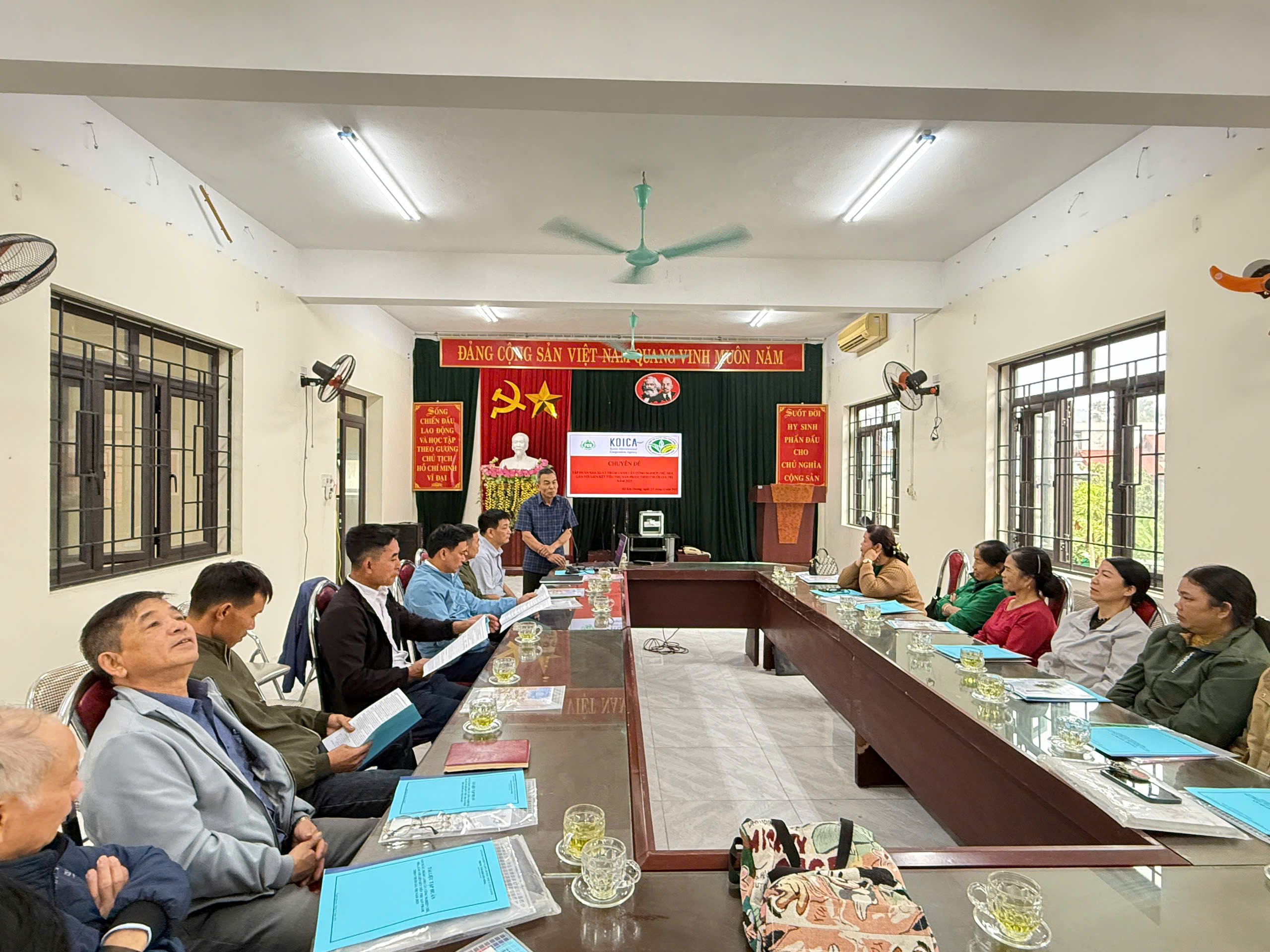 Tập huấn tập huấn kỹ thuật sản xuất, thâm canh cây công nghiệp gắn với liên kết tiêu thụ sản phẩm tại xã Sơn Dương