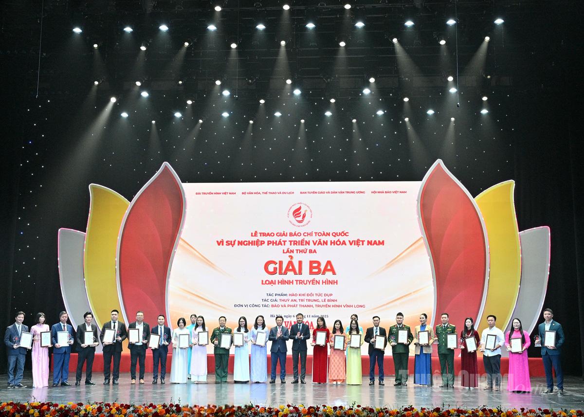 Báo và phát thanh, truyền hình Tuyên Quang có 2 tác phẩm đoạt giải Báo chí toàn quốc “Vì sự nghiệp phát triển Văn hóa Việt Nam”