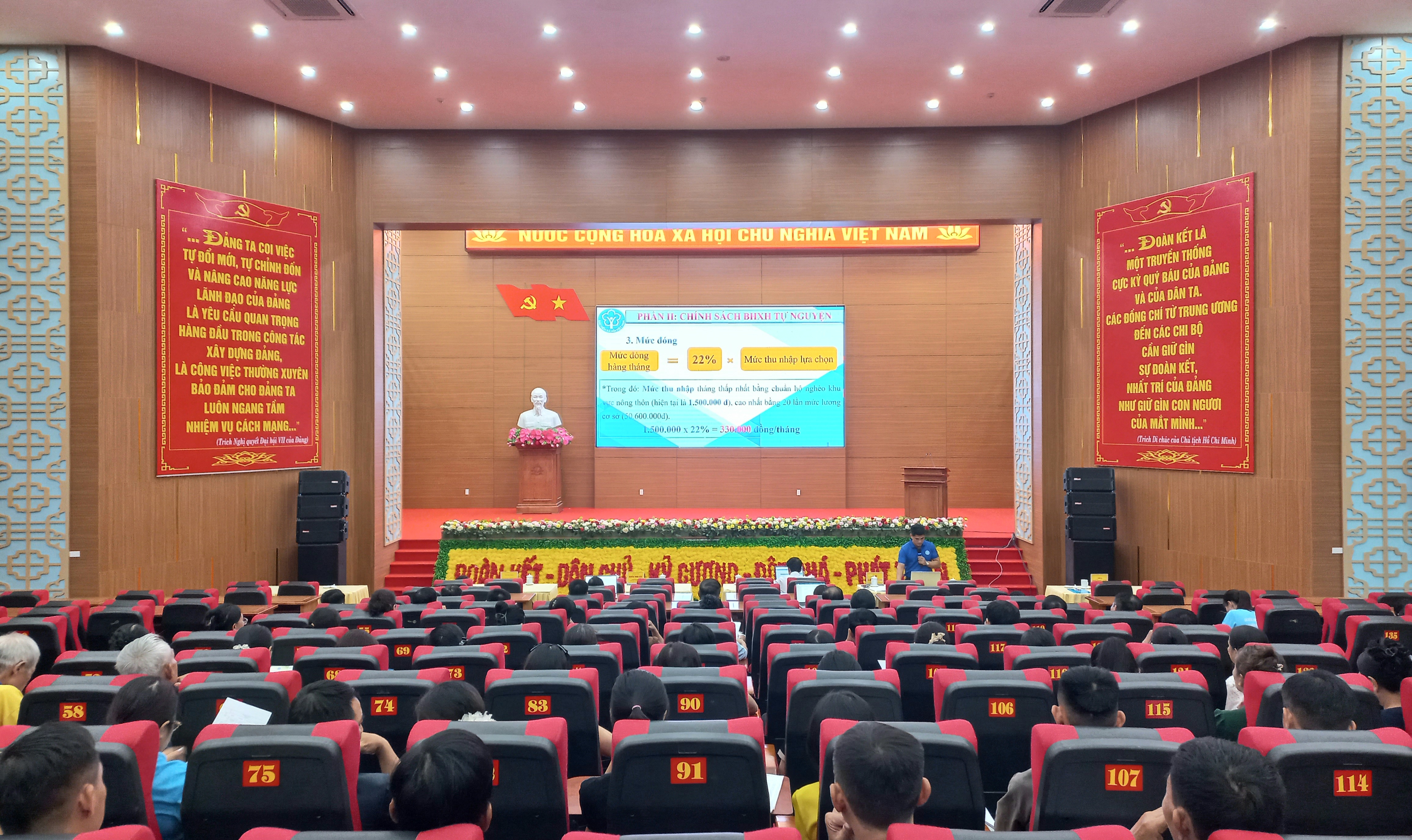 Hội nghị tuyên truyền chế độ chính sách người có công, trợ cấp hưu trí xã hội, bảo trợ xã hội, Bảo hiểm xã hội, Bảo hiểm y tế.