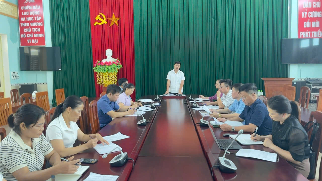 Hội đồng sáng kiến xã Minh Quang tổ chức thẩm định sáng kiến ngành Giáo dục năm học 2025 - 2026