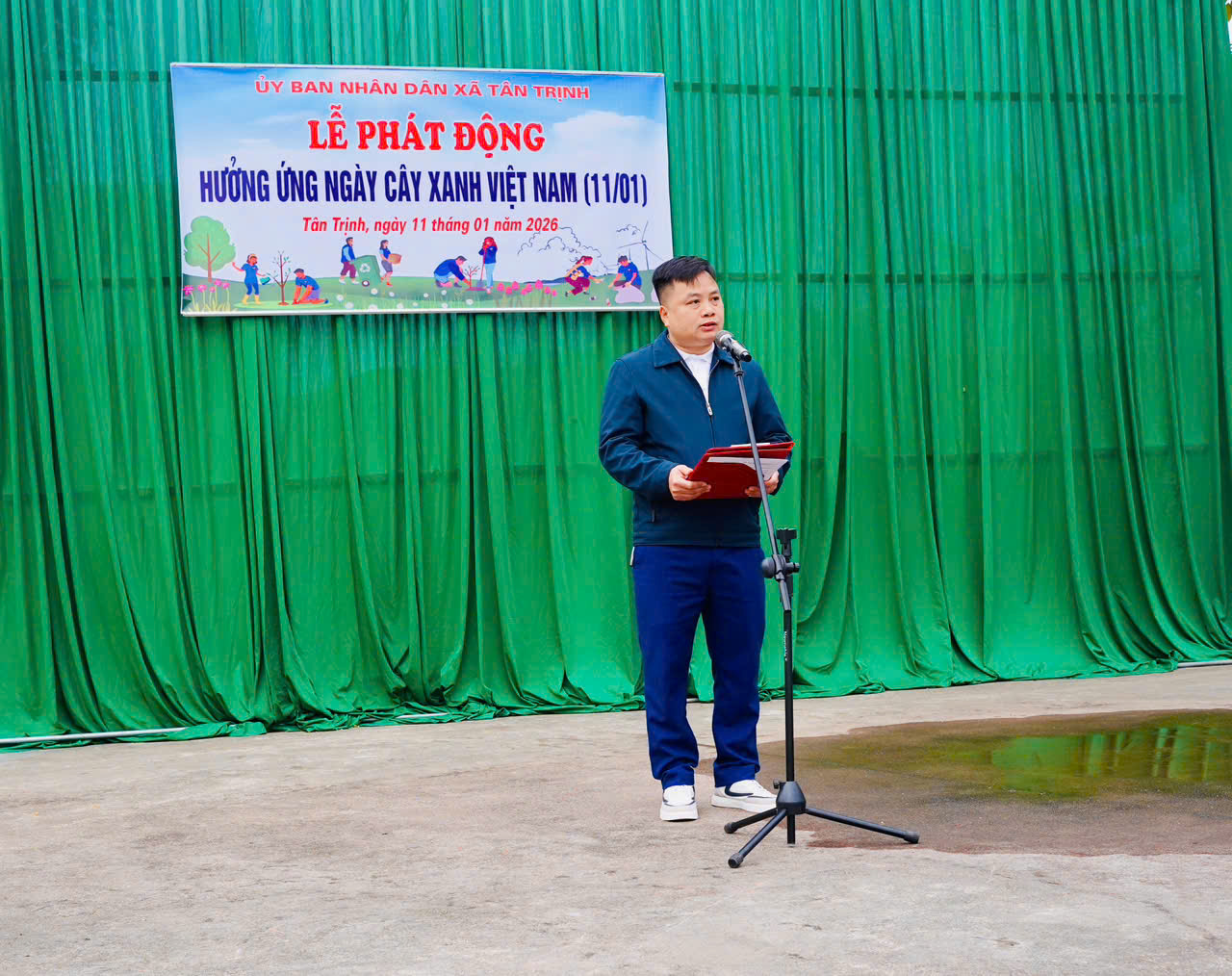 XÃ TÂN TRỊNH TỔ CHỨC LỄ PHÁT ĐỘNG NGÀY CÂY XANH VIỆT NAM NĂM 11/01/2026