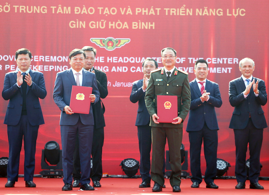 BỘ CÔNG AN TIẾP NHẬN TRỤ SỞ TRUNG TÂM ĐÀO TẠO VÀ PHÁT TRIỂN NĂNG LỰC GÌN GIỮ HÒA BÌNH