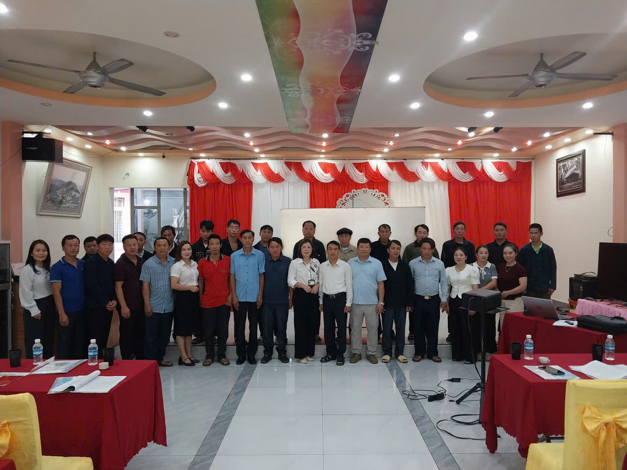 Mèo Vạc tập huấn kỹ thuật chăn nuôi an toàn sinh học, phòng, chống dịch bệnh vật nuôi và thủy sản