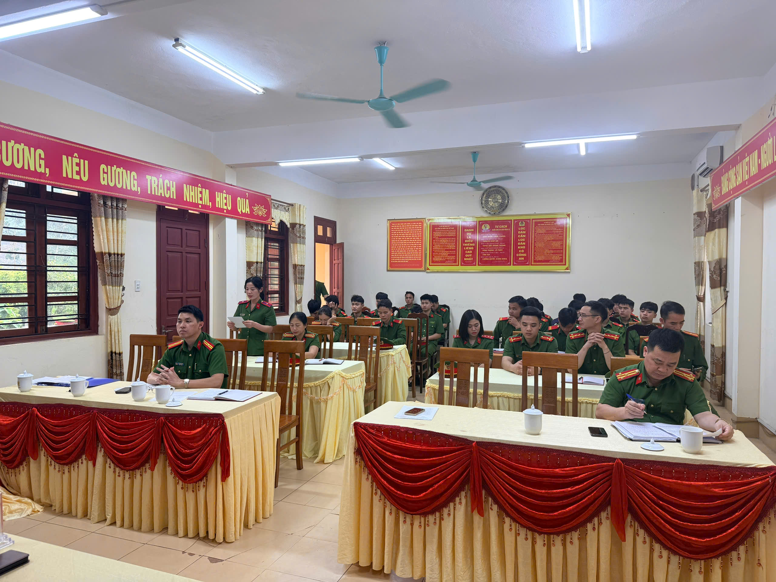 TRẠI TẠM GIAM SỐ 2 TỔ CHỨC HỘI NGHỊ ĐỐI THOẠI GIỮA CẤP UỶ LÃNH ĐẠO VÀ ĐOÀN VIÊN THANH NIÊN