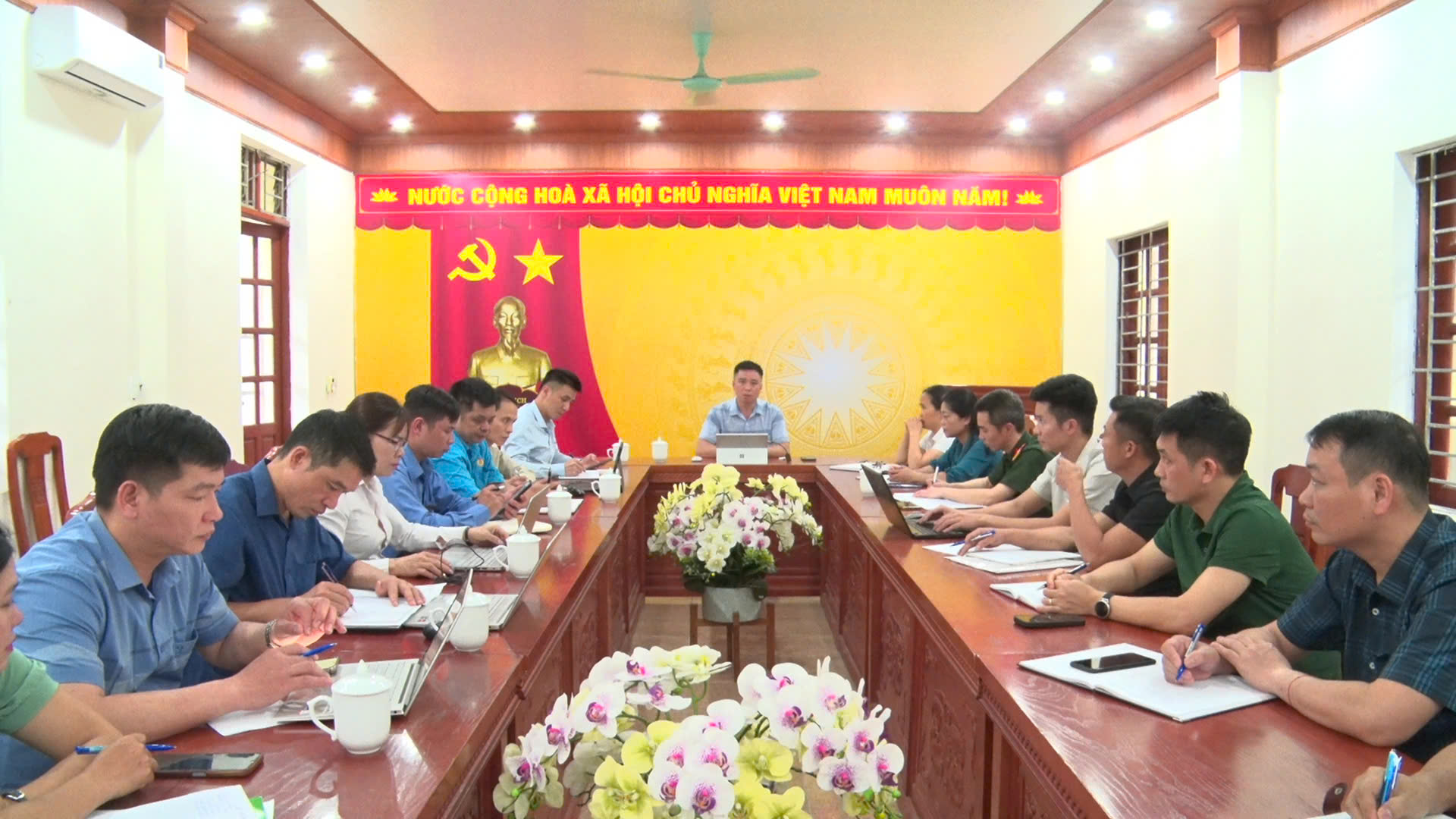 UBND XÃ KHUÔN LÙNG HỌP BAN CHỈ HUY PHÒNG THỦ DÂN SỰ XÃ