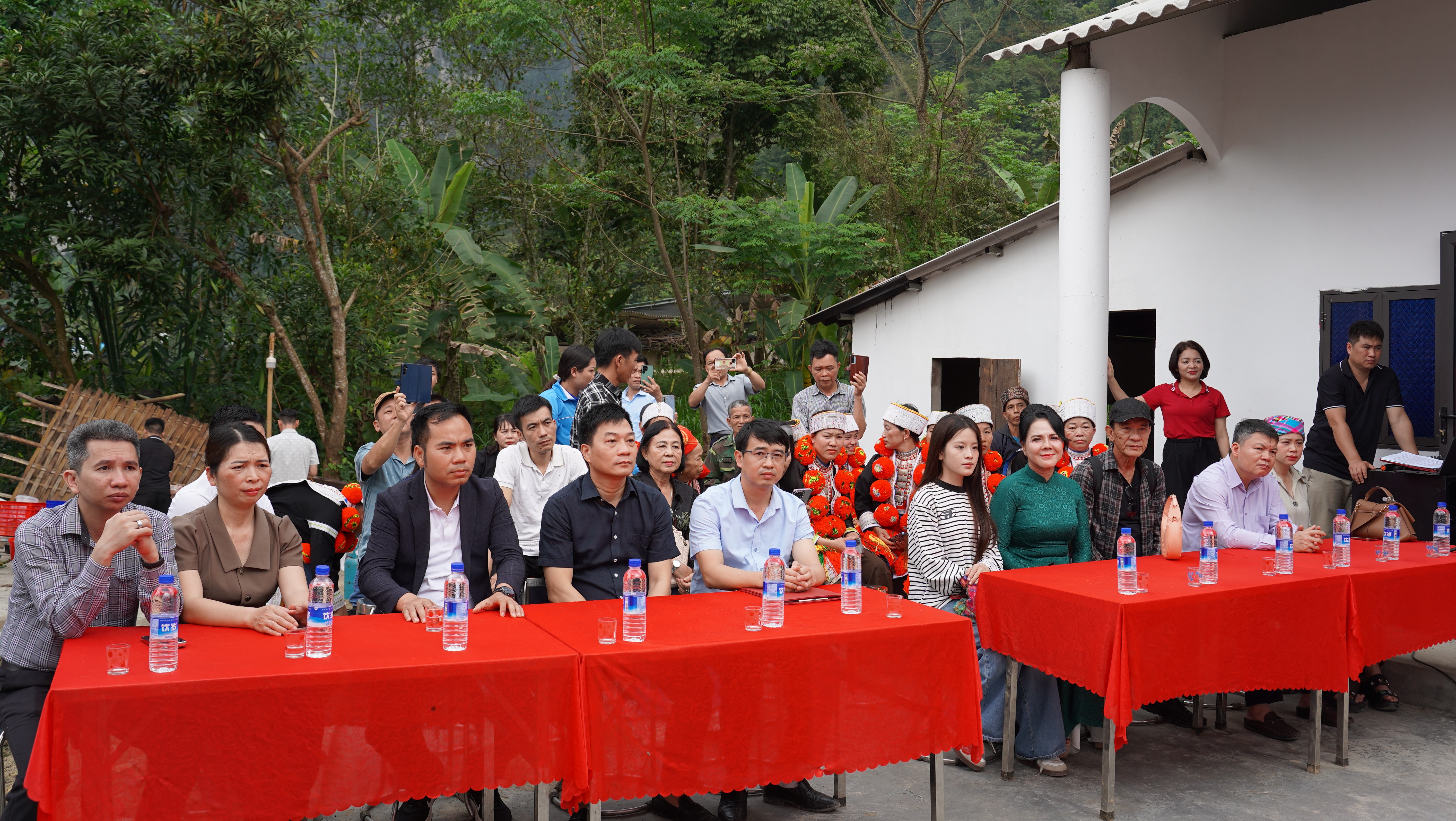 Kh&aacute;nh th&agrave;nh 7.JPG