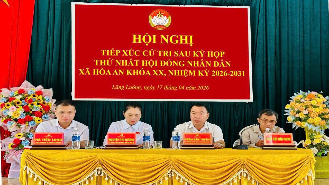 ĐỒNG CHÍ BÍ THƯ ĐẢNG UỶ, CHỦ TỊCH HĐND XÃ TIẾP XÚC CỬ TRI CÁC THÔN: LĂNG LUÔNG, LÀNG BỤC