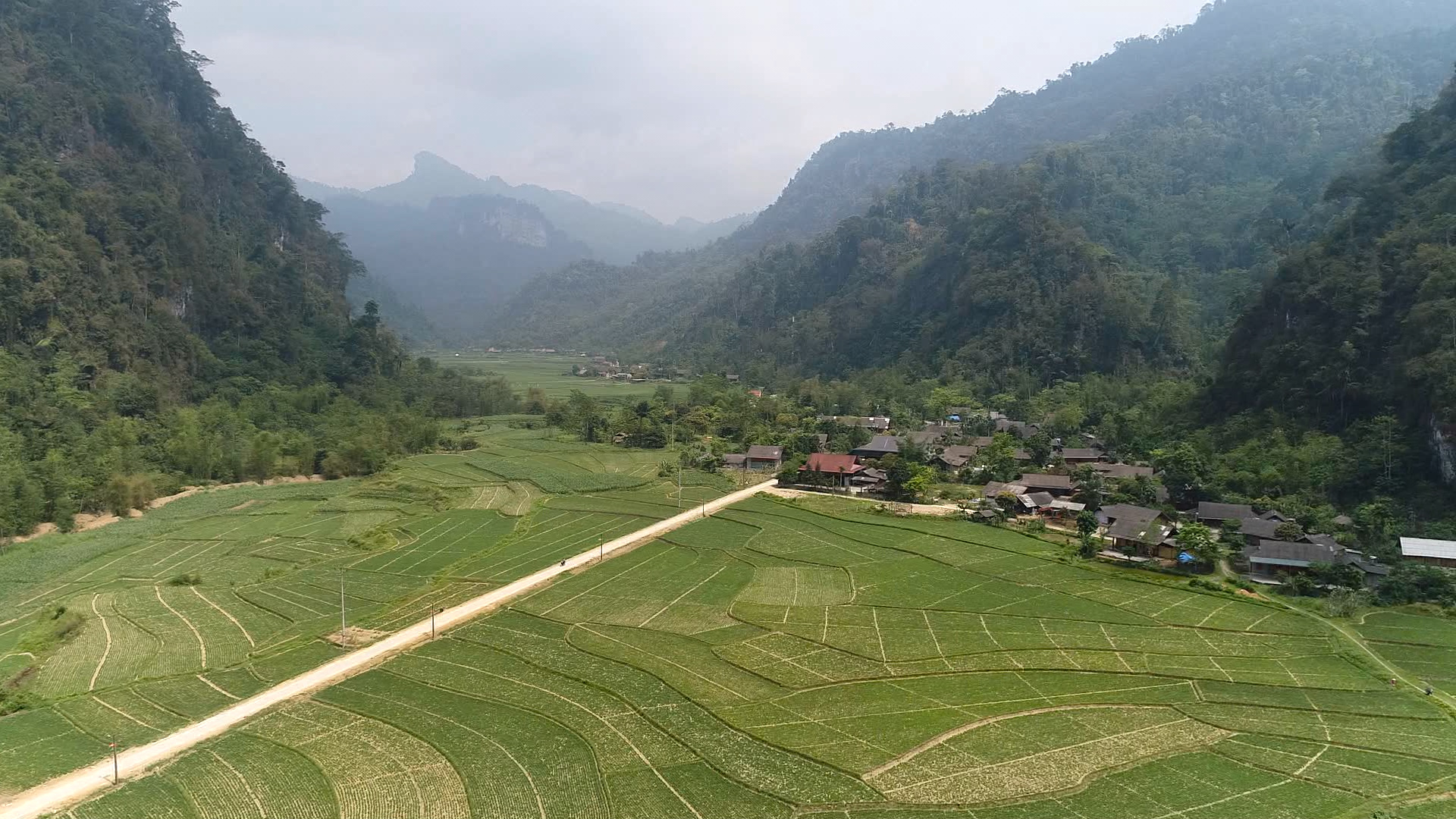 Tiềm năng phát triển du lịch cộng đồng, du lịch sinh thái tại Bản Biến, xã Minh Quang