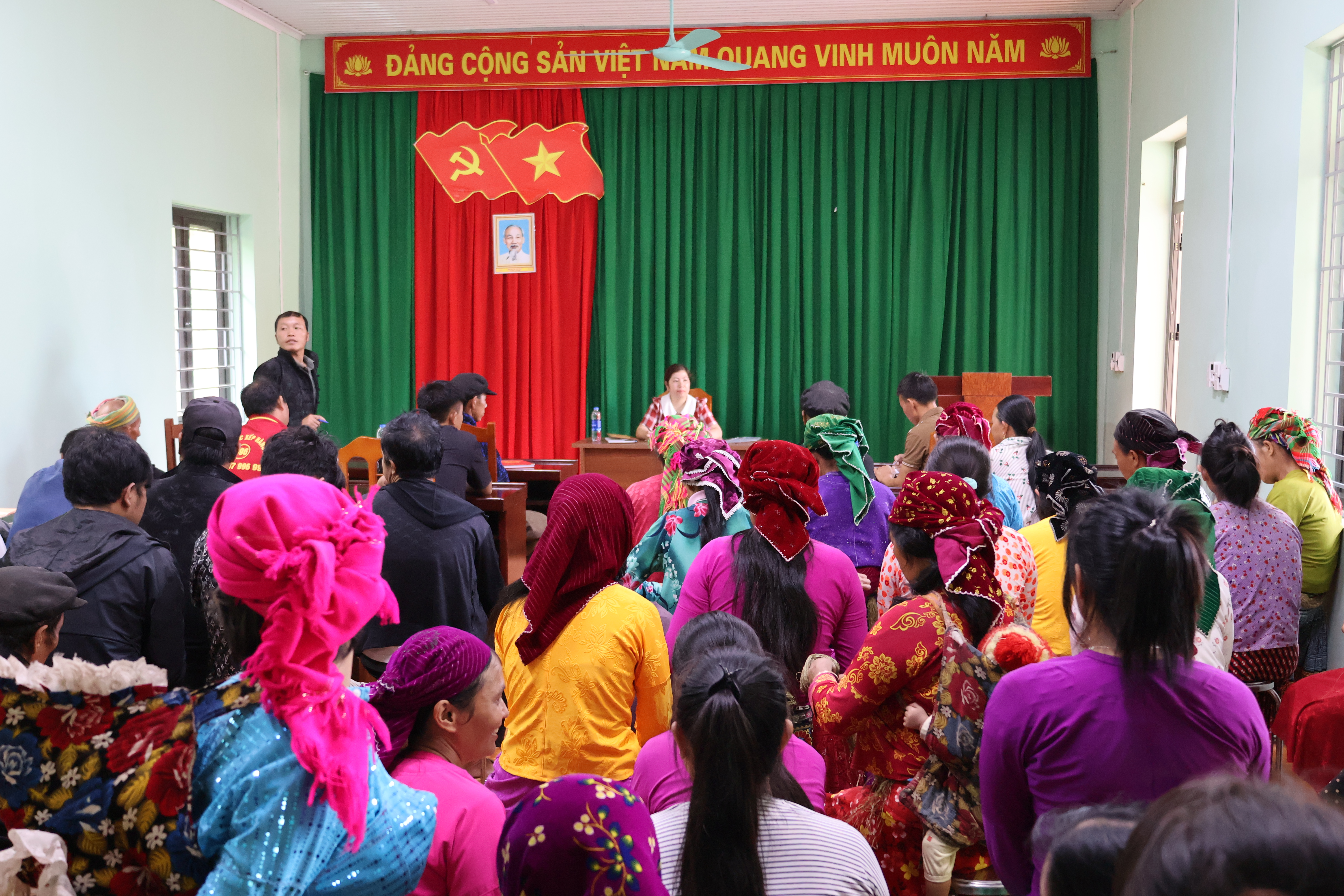 XÃ THẮNG MỐ TỔ CHỨC THAM VẤN Ý KIẾN NHÂN DÂN VỀ ĐỀ XUẤT PHƯƠNG ÁN SẮP XẾP ĐƠN VỊ HÀNH CHÍNH CẤP XÃ NĂM 2026 TẠI CÁC THÔN SỦNG CHÁNG, LÙNG PỦNG, LÙNG VẢNG, SỦNG THÀI, BẢN RUỒNG, CHÁNG PÙNG.