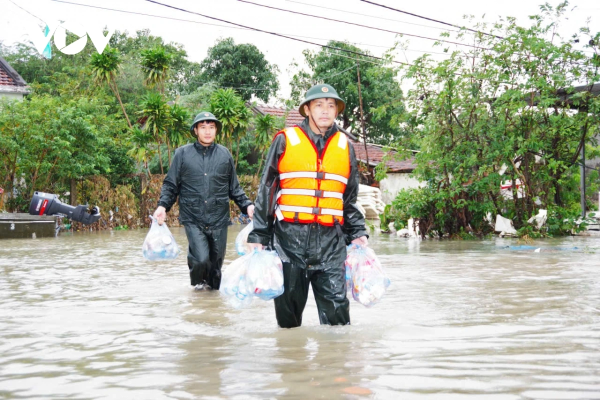 Văn hóa con người: Lời kêu gọi của Ban Vận động Trung ương, Mặt trận Tổ quốc Việt Nam về ủng hộ đồng bào bị bão lụt