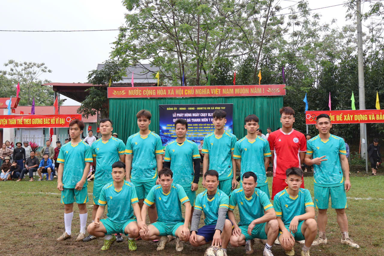 Bế mạc giải4.jpg