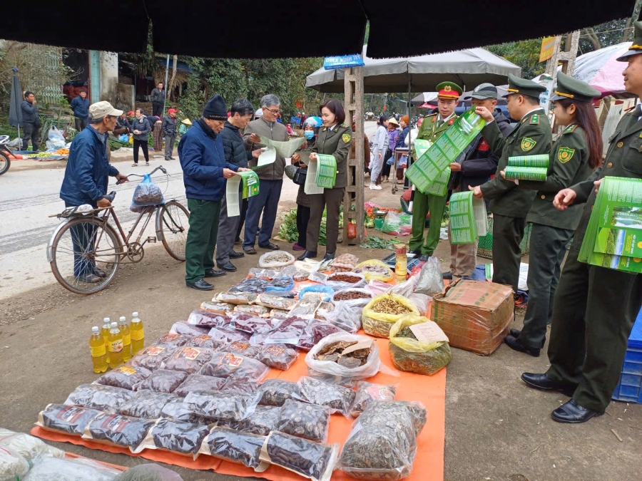 Tt tại chợ 22.jpg