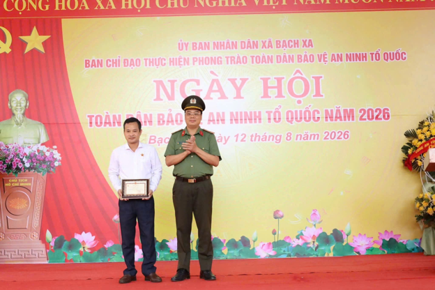 anh tiến.png