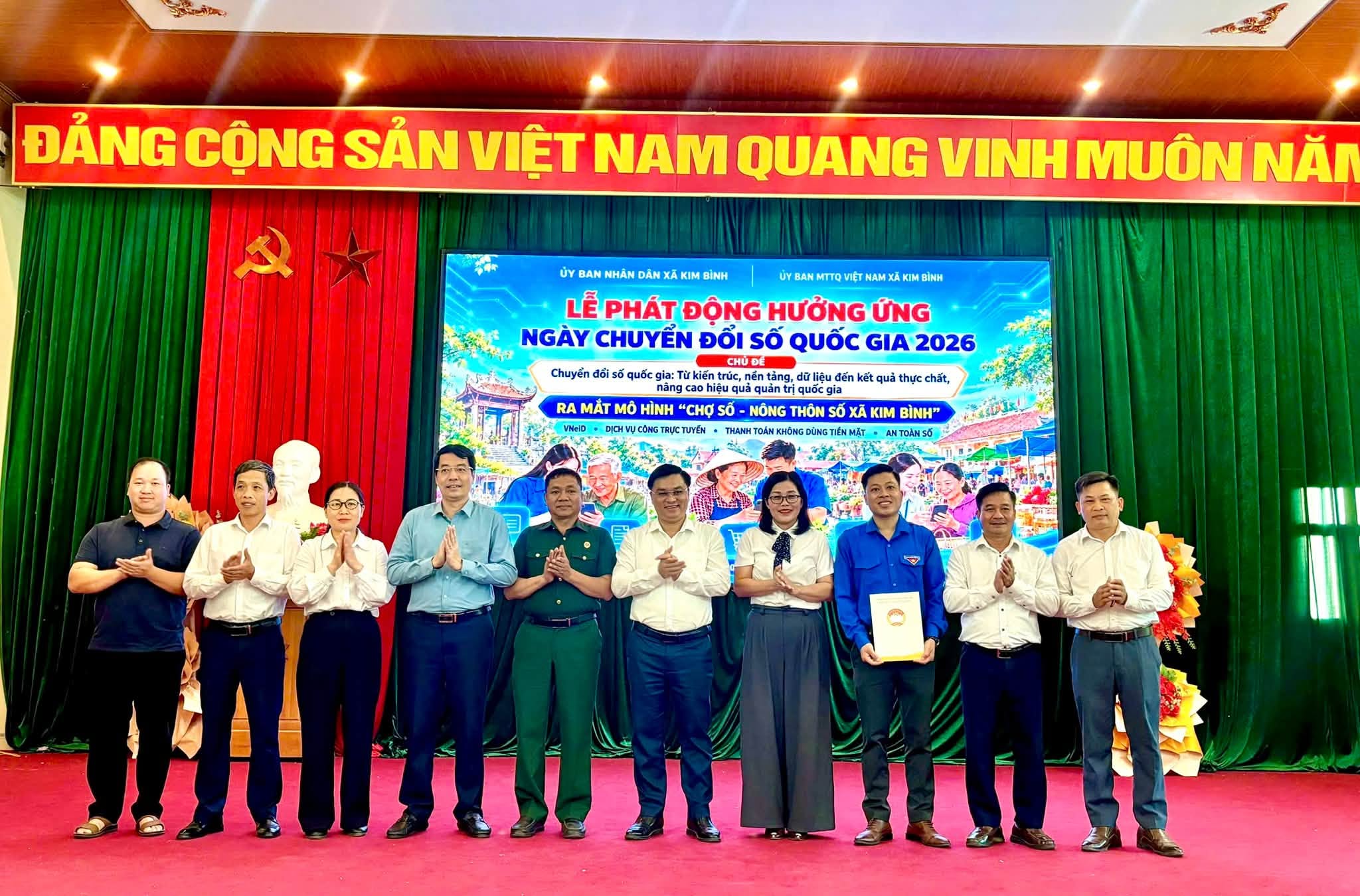 XÃ KIM BÌNH PHÁT ĐỘNG HƯỞNG ỨNG NGÀY CHUYỂN ĐỔI SỐ QUỐC GIA 10/10, RA MẮT MÔ HÌNH “CHỢ SỐ – NÔNG THÔN SỐ”
