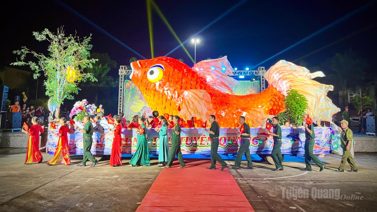 21 mô hình tham gia cuộc thi mô hình đèn Trung thu phường An Tường