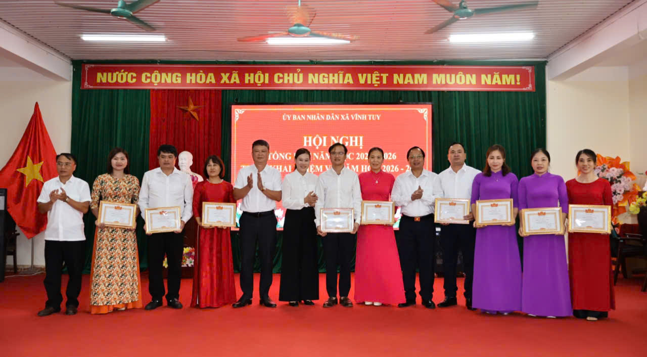 Hn tổng kết năm học 2025-2026 9 c&aacute; nh&acirc;n.jpg
