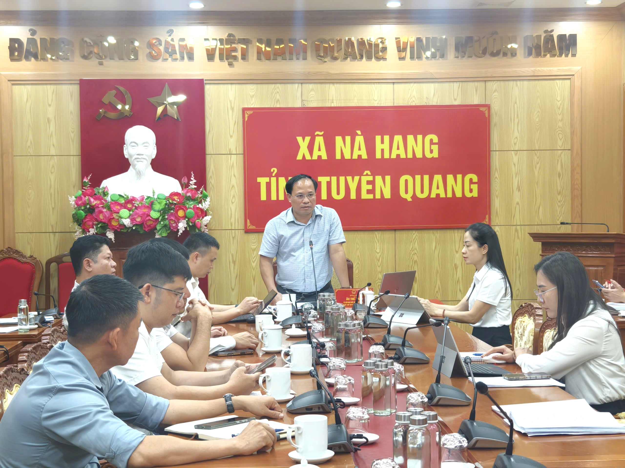 Đảng ủy xã Nà Hang làm việc với Viettel Tuyên Quang về hợp tác chuyển đổi số giai đoạn 2025 – 2030