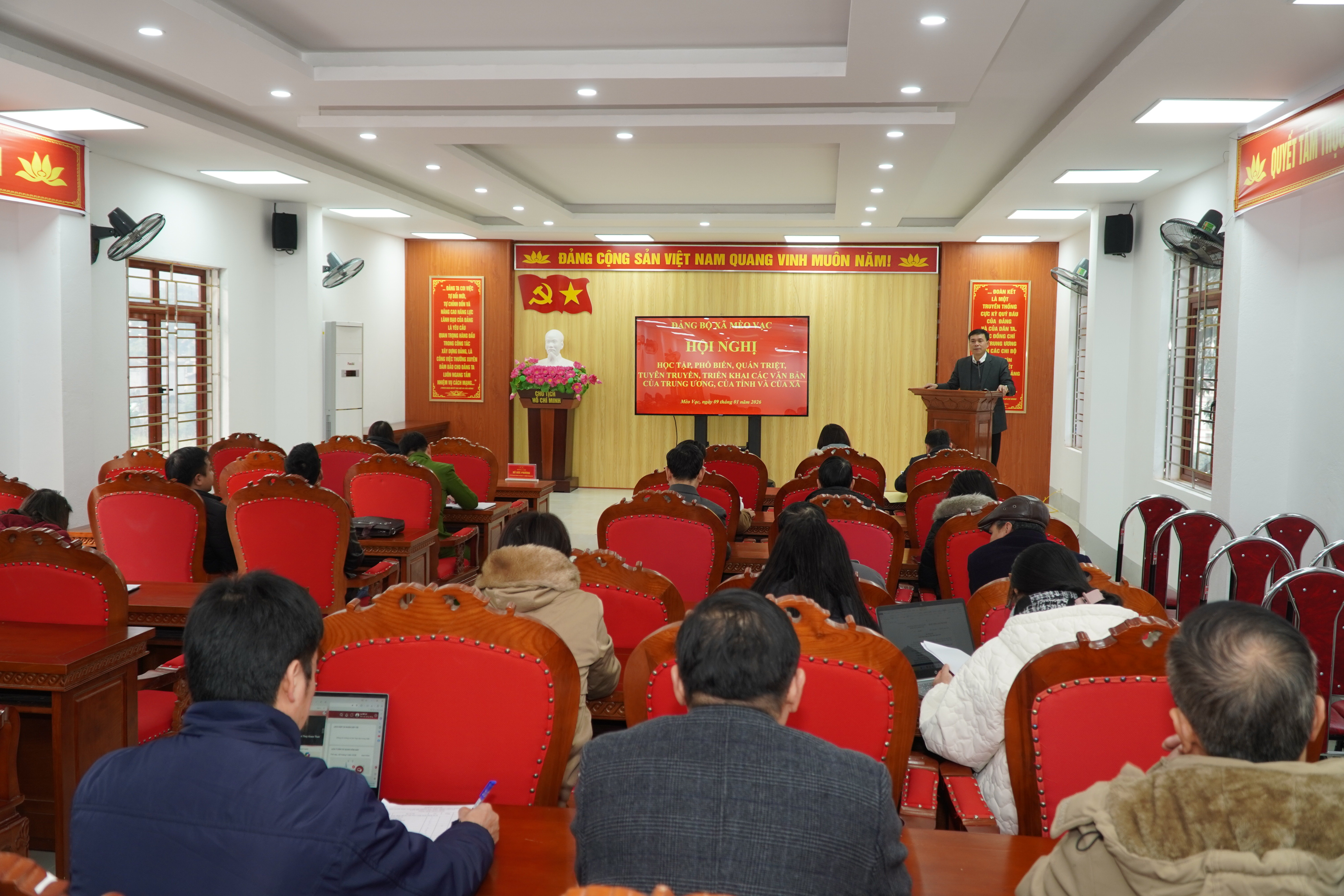 Đảng ủy xã Mèo Vạc tổ chức hội nghị học tập, quán triệt, triển khai các văn bản của Trung ương, của tỉnh, của xã