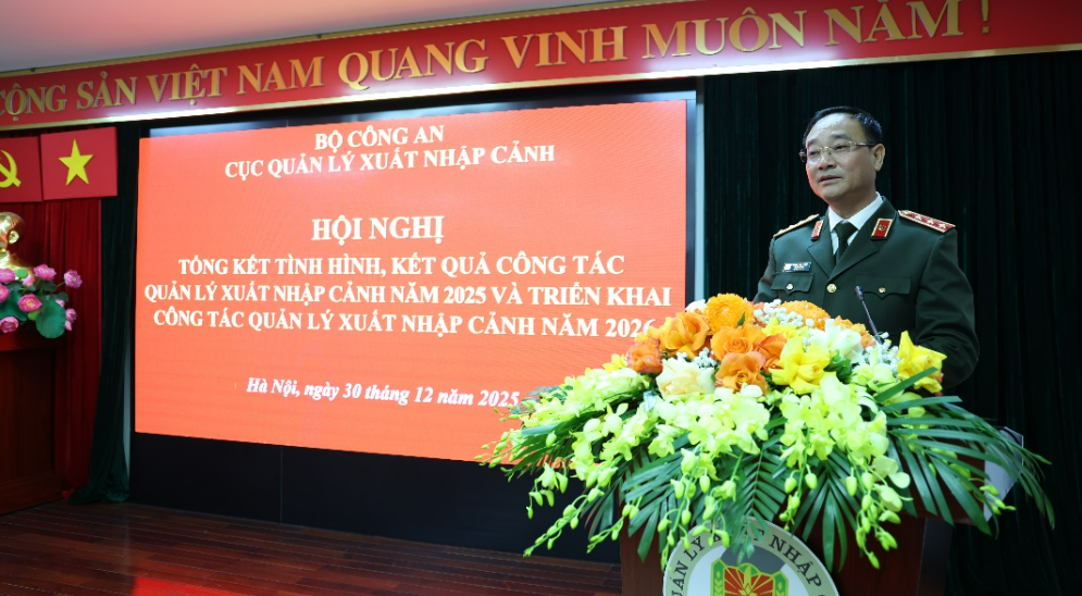 CHỦ ĐỘNG THAM MƯU HOÀN THIỆN CHÍNH SÁCH, TẠO ĐIỀU KIỆN THUẬN LỢI CHO NGƯỜI NƯỚC NGOÀI NHẬP CẢNH VIỆT NAM