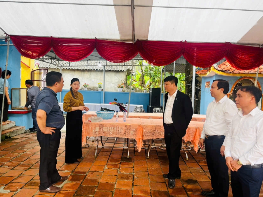 Kiểm tra lê hội 11.jpg