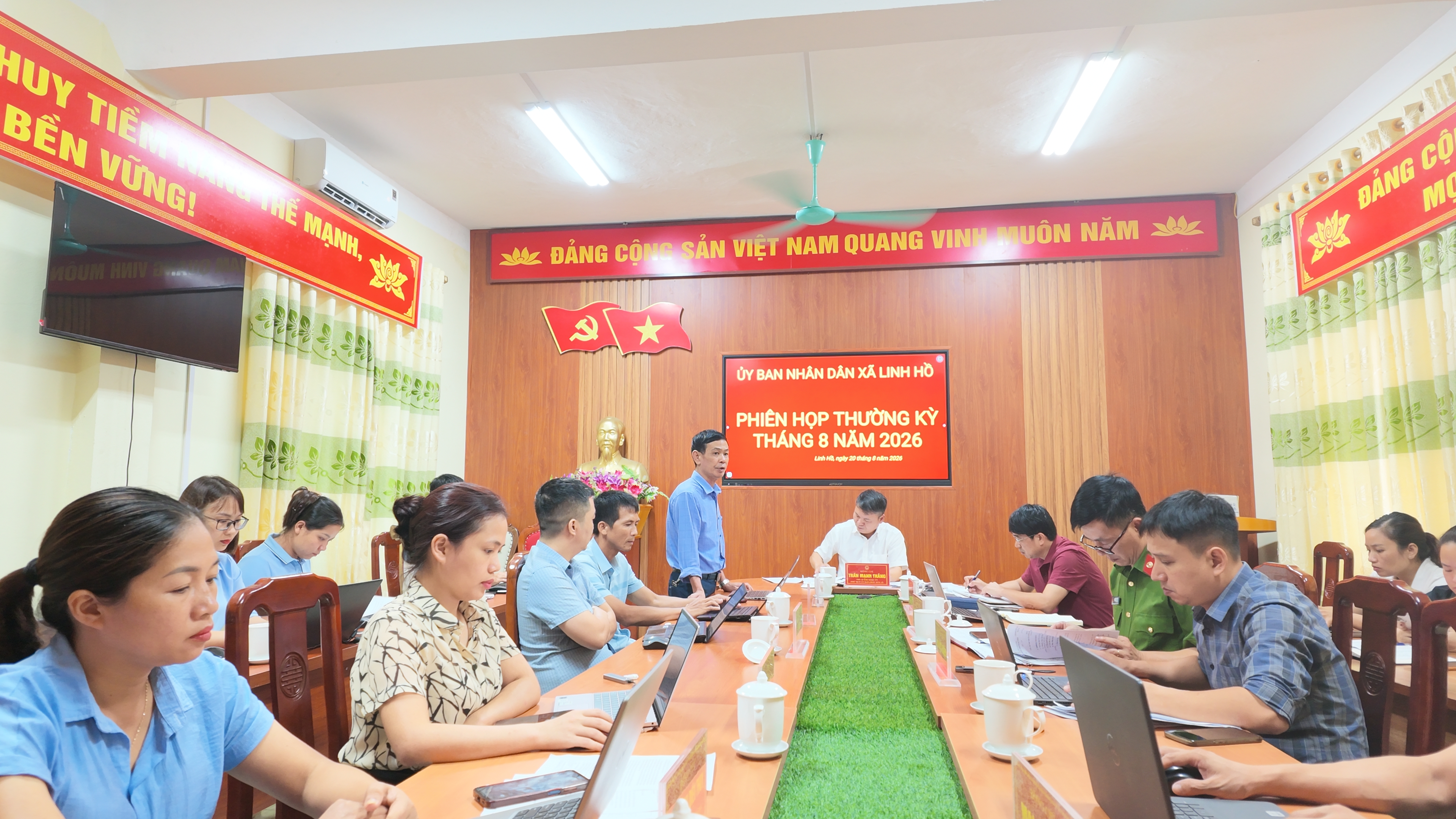 Phi&ecirc;n họp 5.JPG