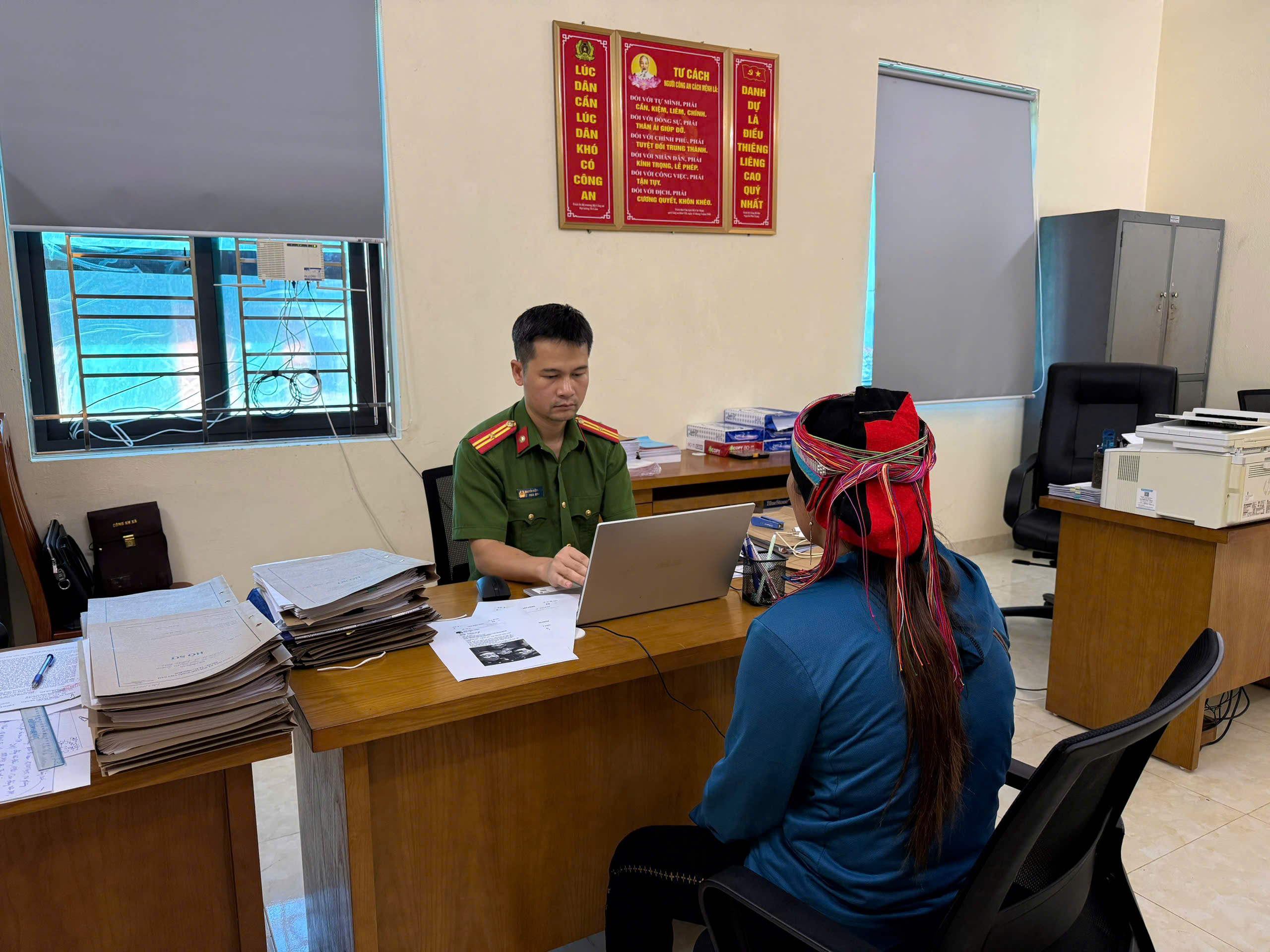 HẬU QUẢ KHÔN LƯỜNG TỪ SỰ BUÔNG LỎNG ĐIỆN THOẠI DI ĐỘNG CÁ NHÂN