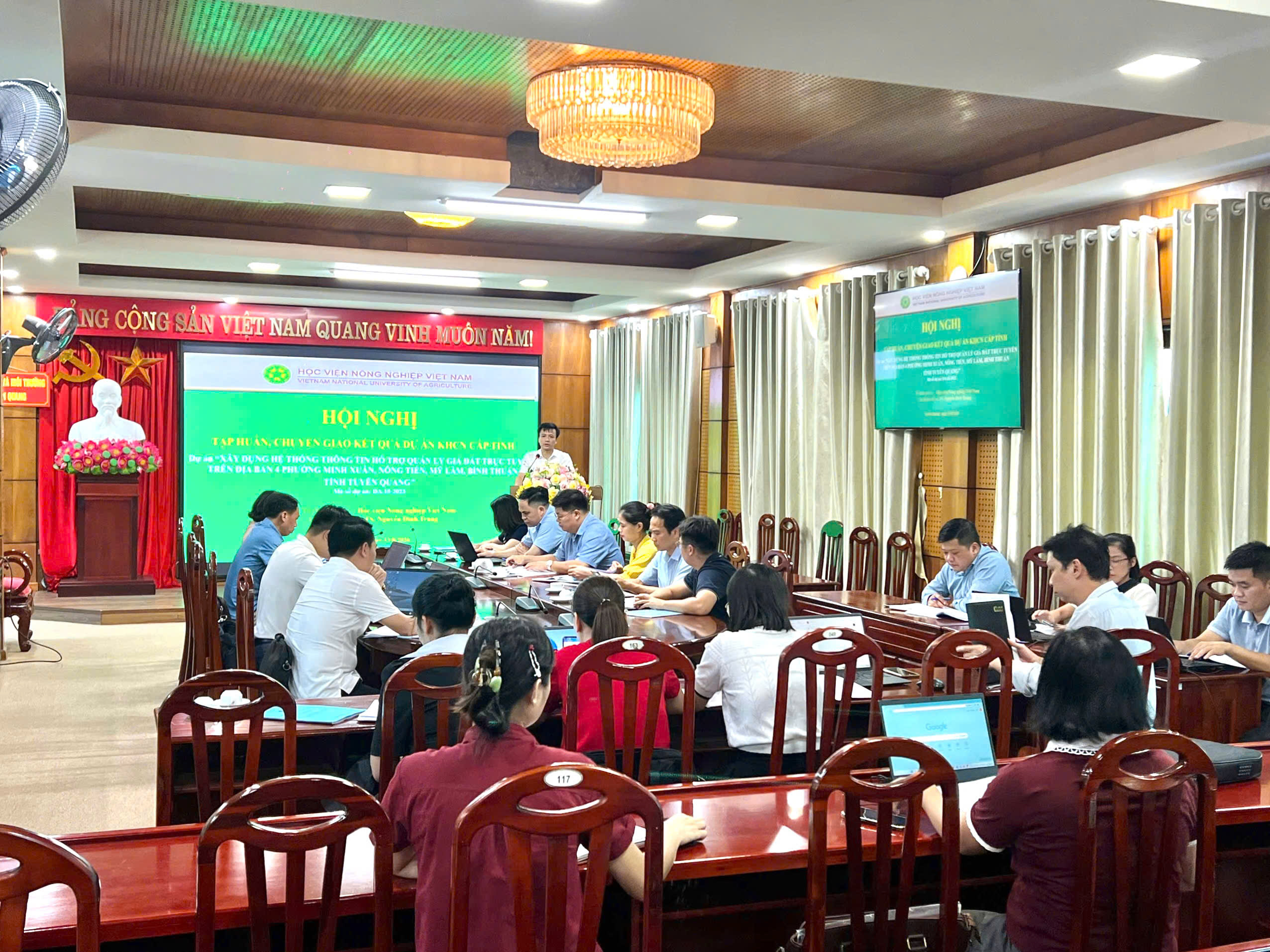 Tập huấn, chuyển giao phần mềm quản lý, khai thác cơ sở dữ liệu giá đất