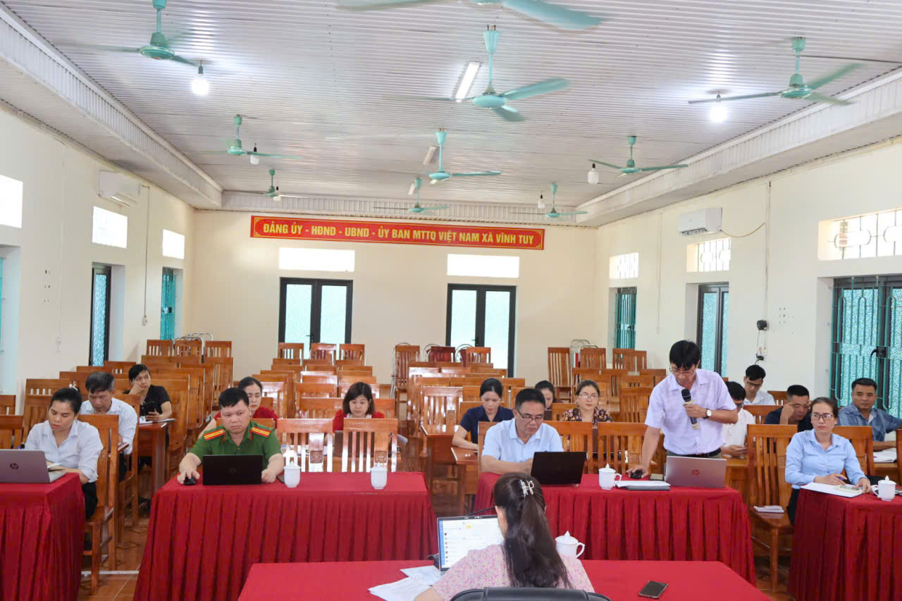 Họp BTC T.jpg