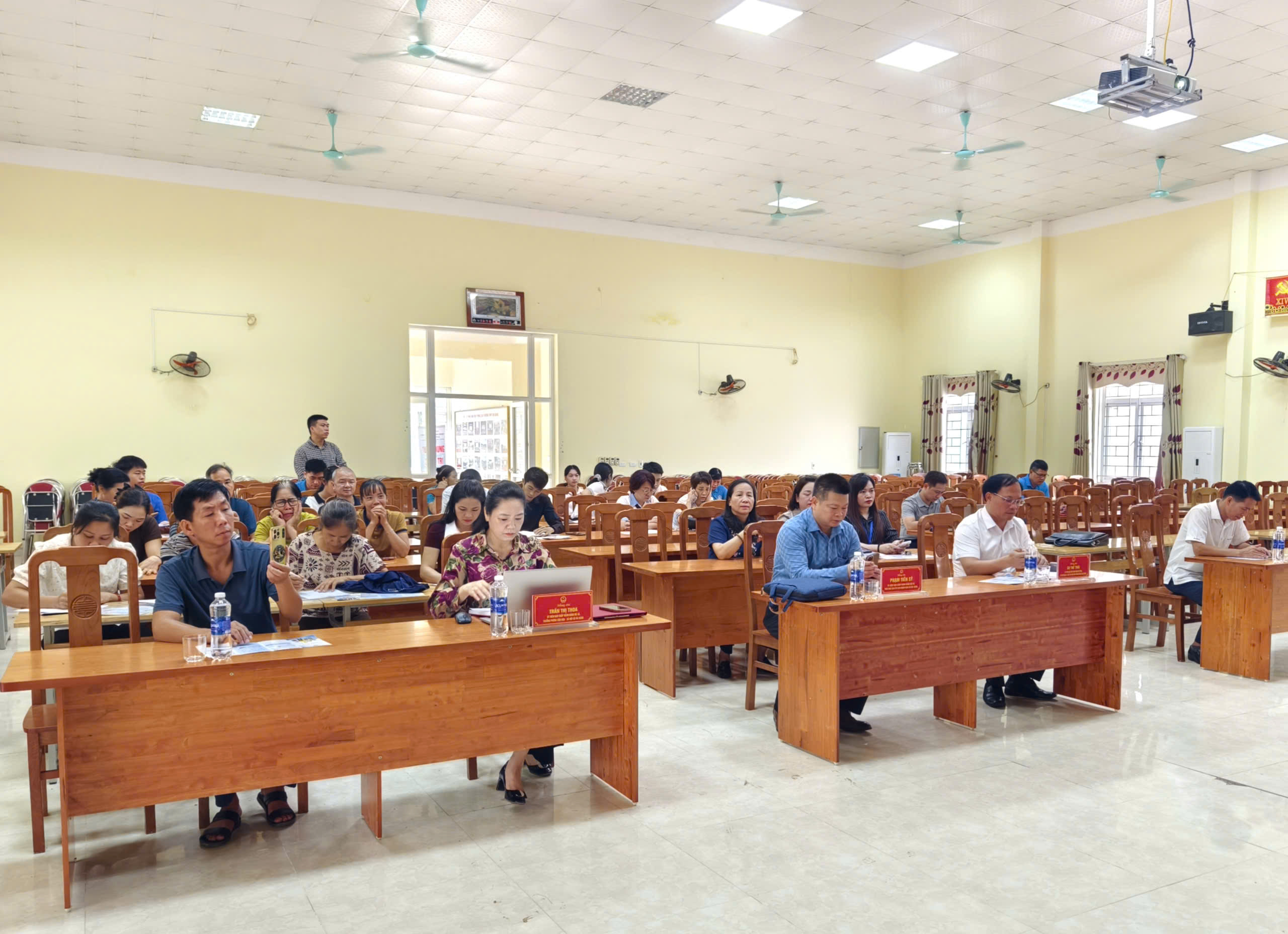 Hội nghị tư vấn việc làm góp phần mở rộng cơ hội việc làm cho người dân Nà Hang