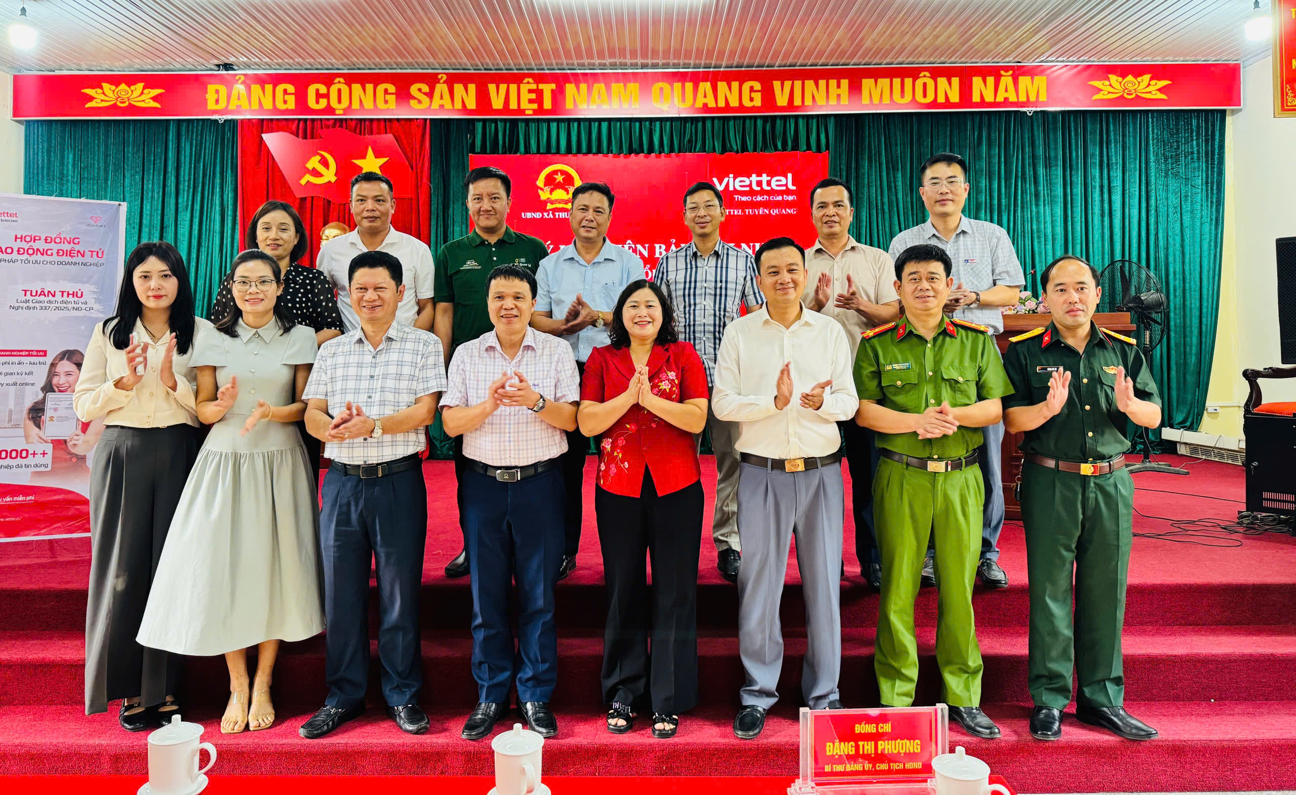 Hội nghị ký kết biên bản ghi nhớ về hợp tác chuyển đổi số.