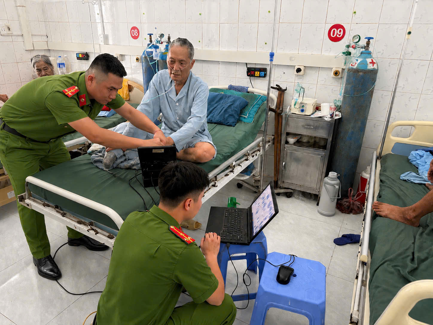 LAN TỎA TINH THẦN “VÌ NHÂN DÂN PHỤC VỤ