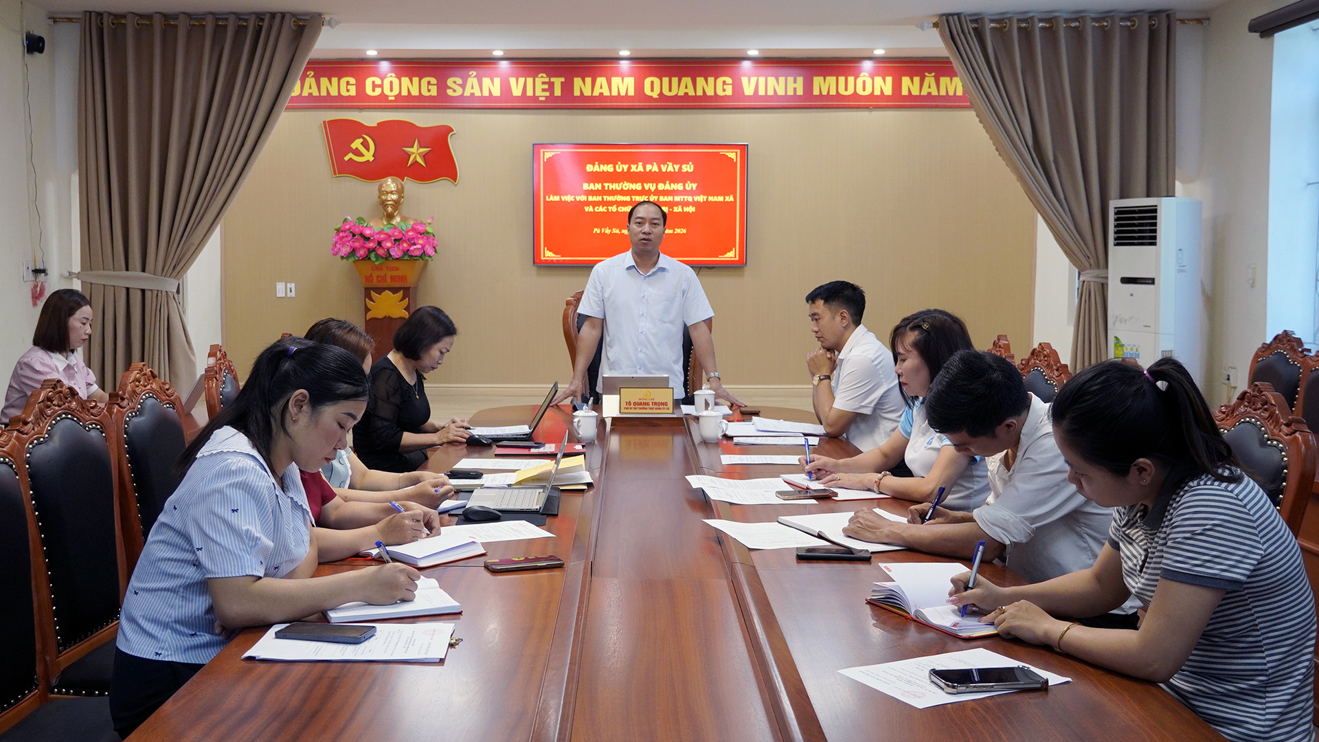 Thường trực Đảng ủy xã làm việc với MTTQ và các tổ chức CT-XH