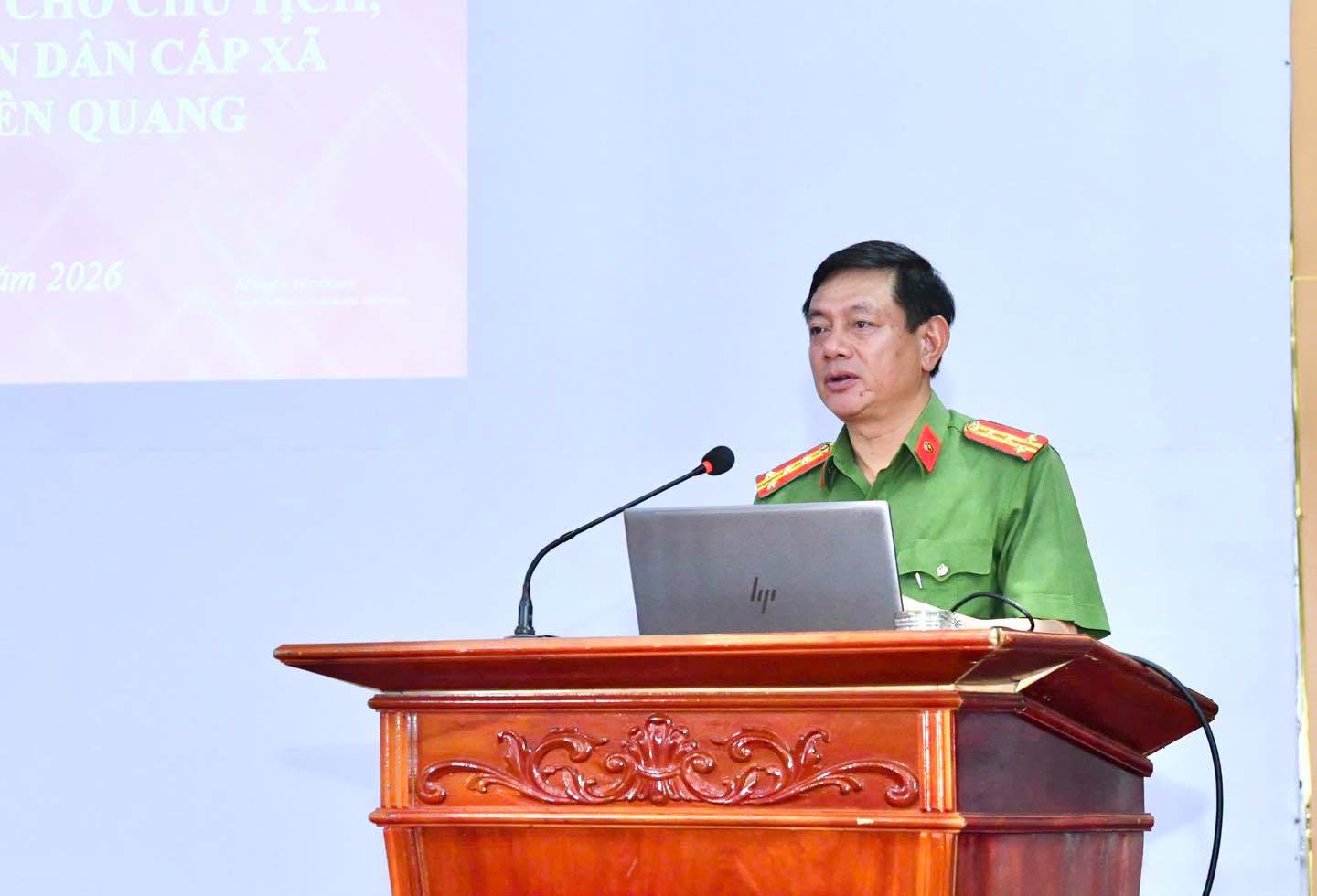 HUẤN LUYỆN NGHIỆP VỤ PHÒNG CHÁY, CHỮA CHÁY VÀ CỨU NẠN, CỨU HỘ CHO LÃNH ĐẠO UBND CẤP XÃ