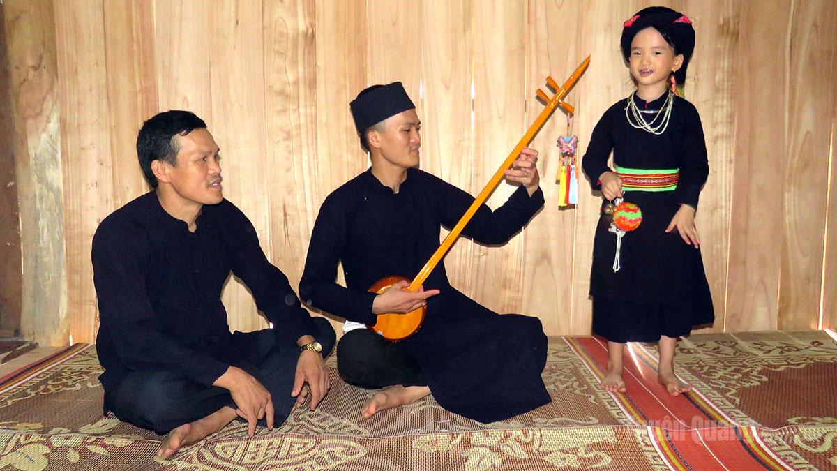 Nhịp Then nối ba thế hệ