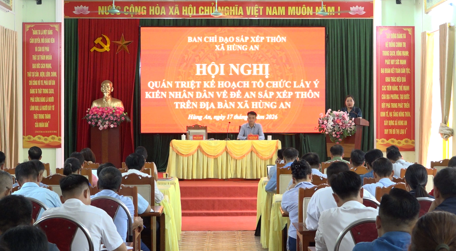 Hội nghị quán triệt kế hoạch tổ chức lấy ý kiến Nhân dân về Đề án sắp xếp thôn trên địa bàn