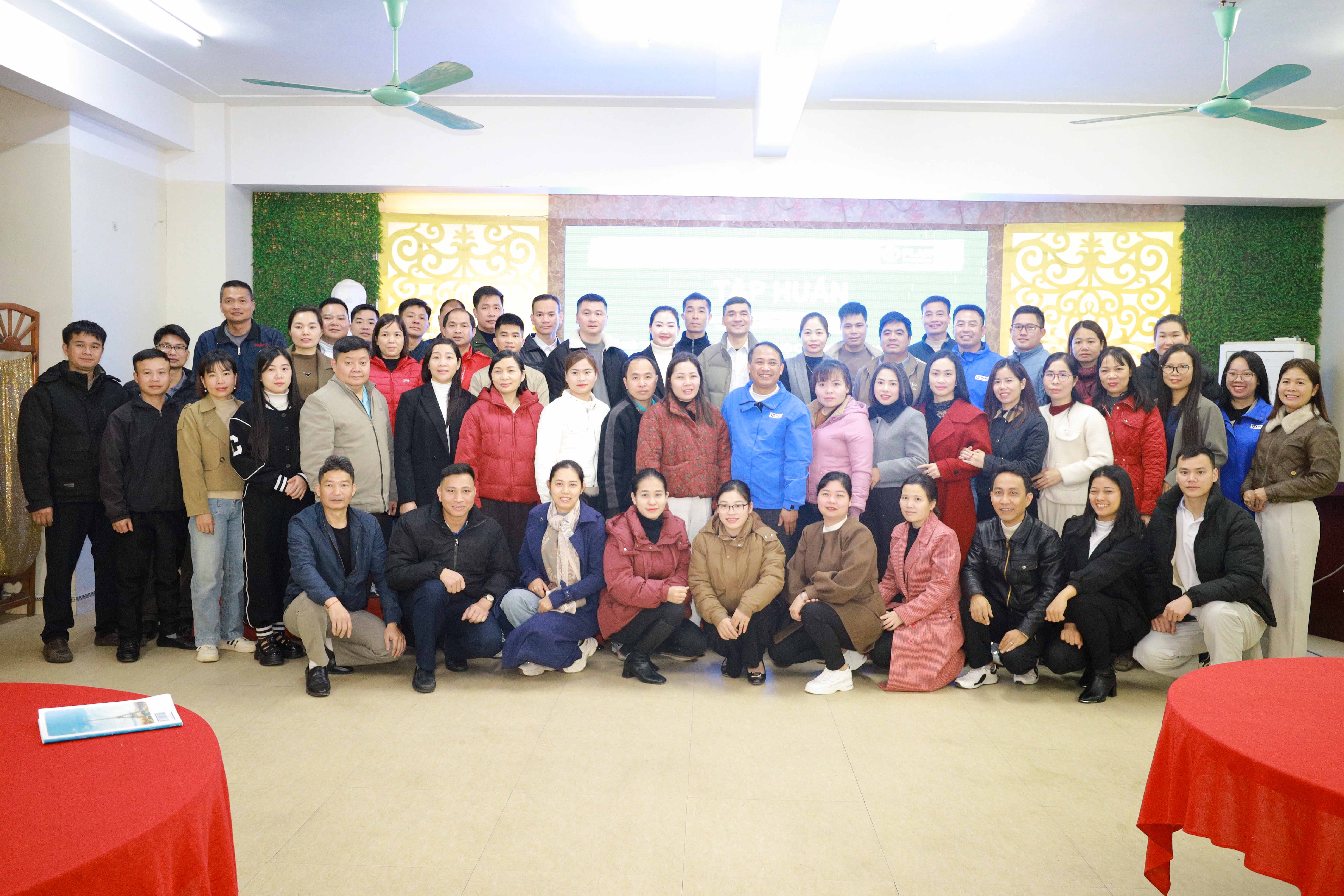 Tập huấn nâng cao năng lực cho các cán bộ tham vấn học đường