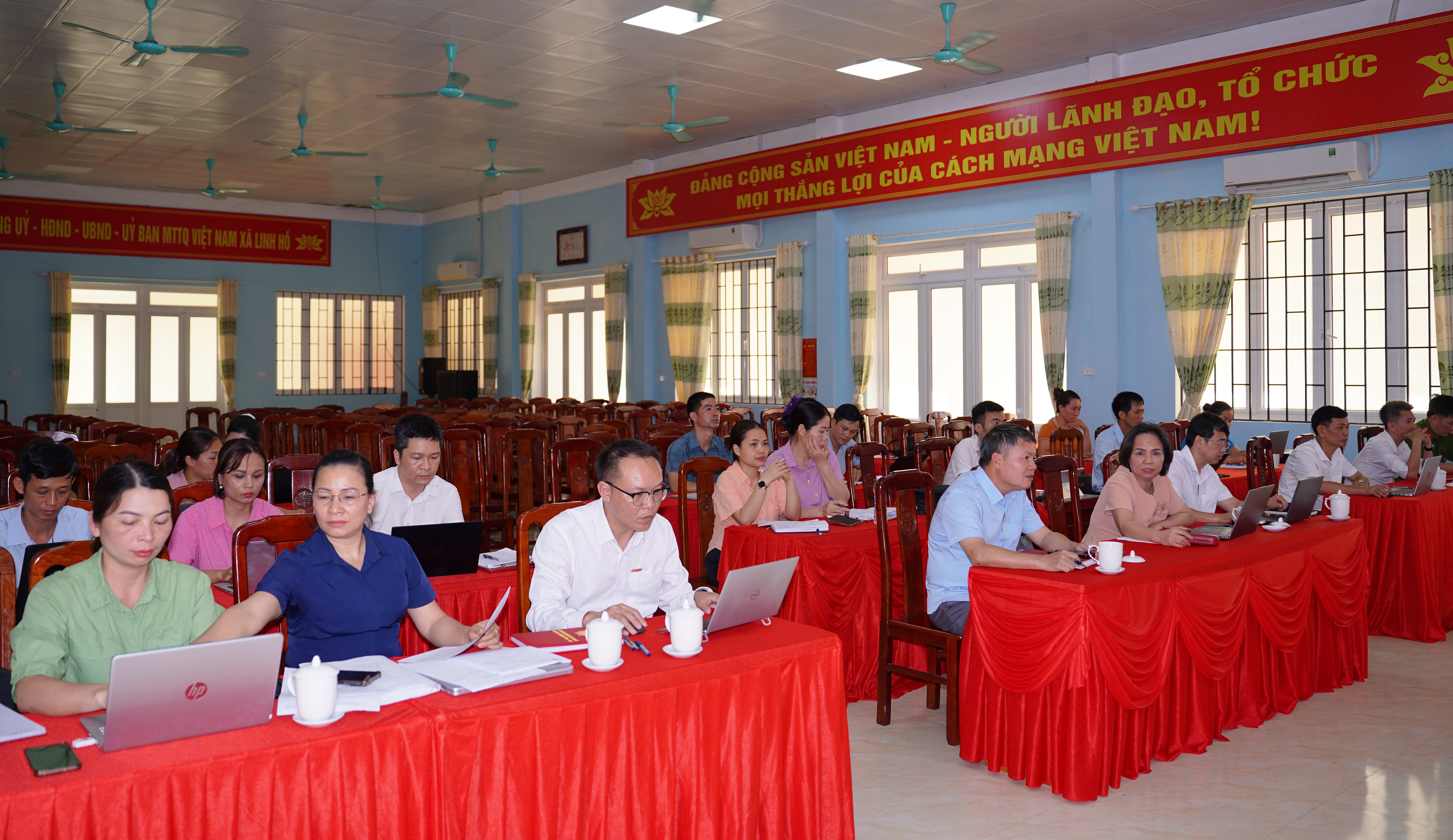 Chấp h&agrave;nh 3.JPG