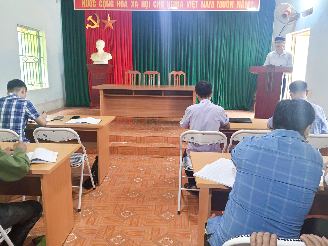 ĐẢNG ỦY XÃ QUANG BÌNH TRIỂN KHAI KẾT LUẬN GIÁM SÁT ĐỐI VỚI CHI BỘ THÔN NÀ MÈO