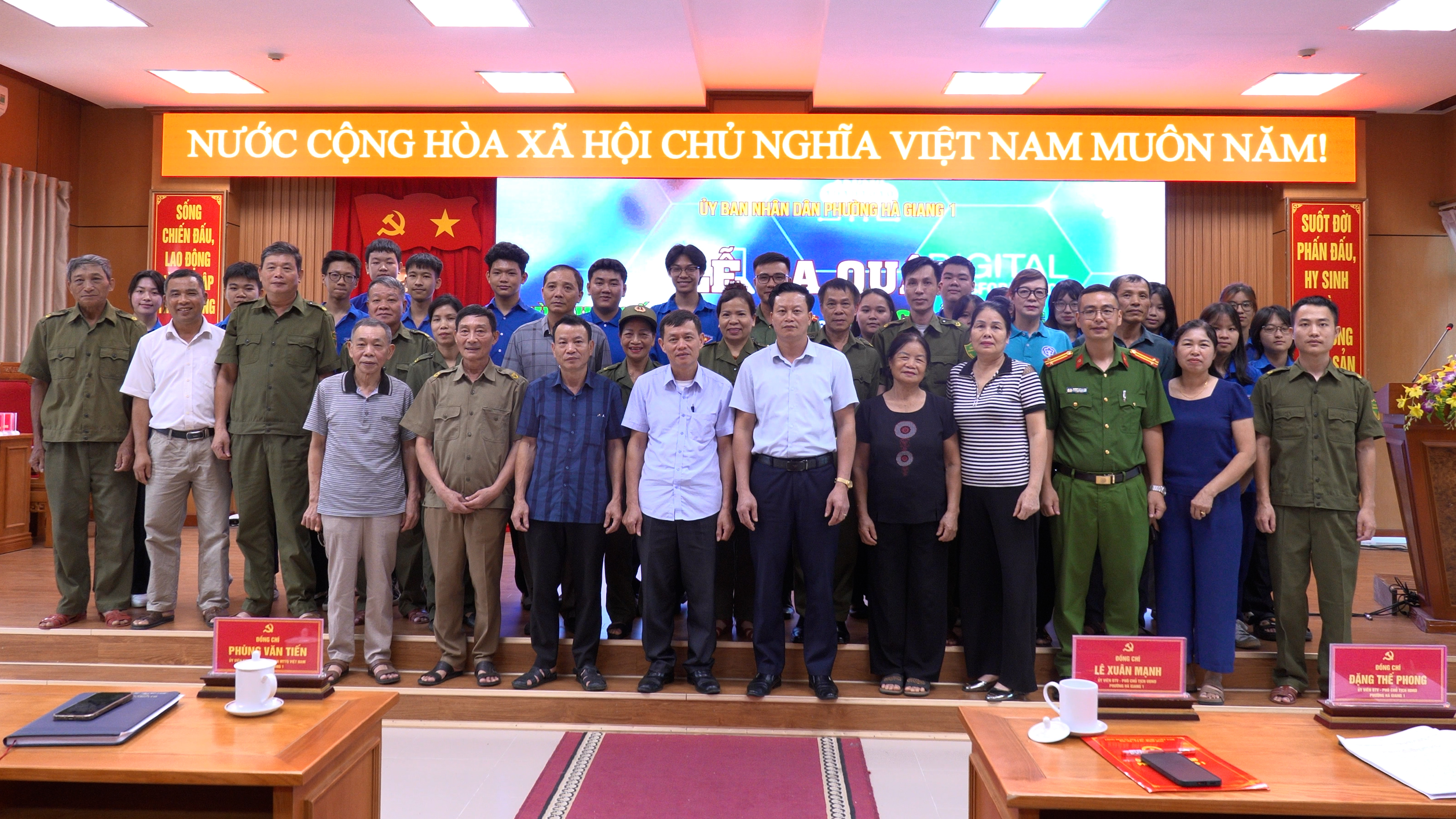 nhạc hiệu đầu.02_03_09_28.Still013.jpg