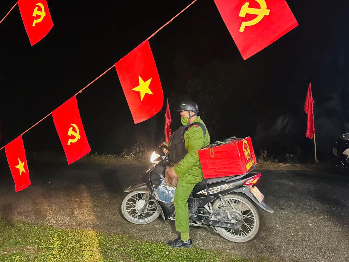 CÔNG AN TUYÊN QUANG BẢO ĐẢM AN TOÀN CÔNG TÁC VẬN CHUYỂN HÒM PHIẾU