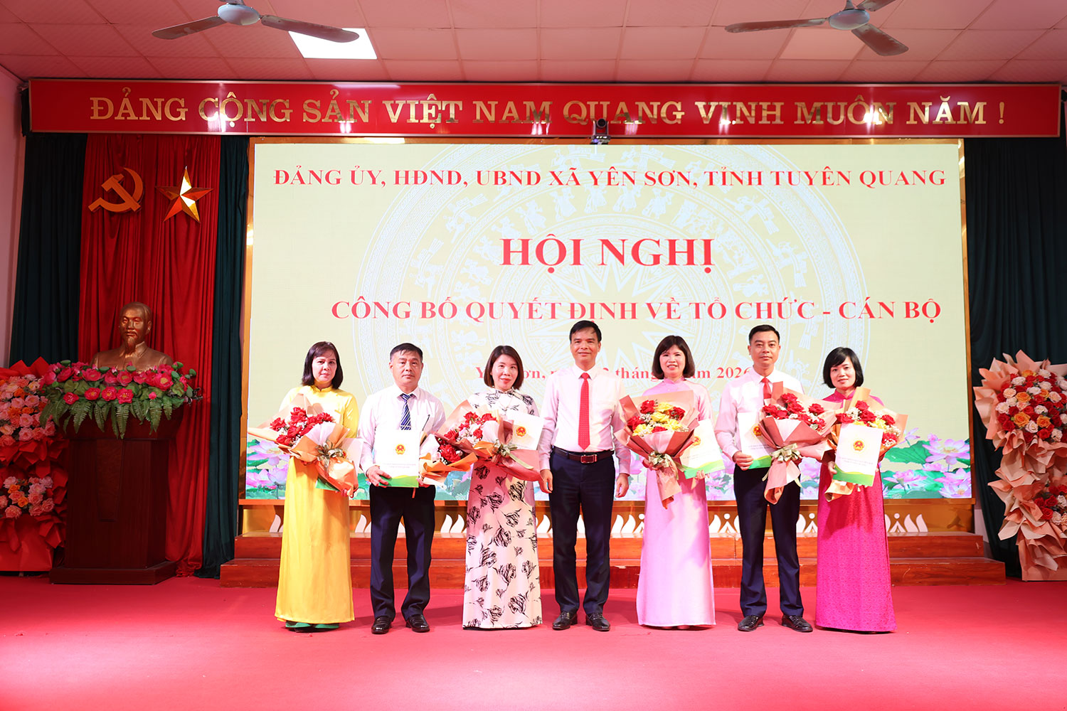 tk-nam-hoc11.jpg