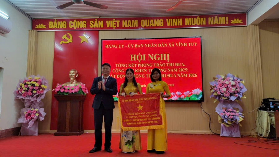 kh th c&oacute; cờ3.jpg