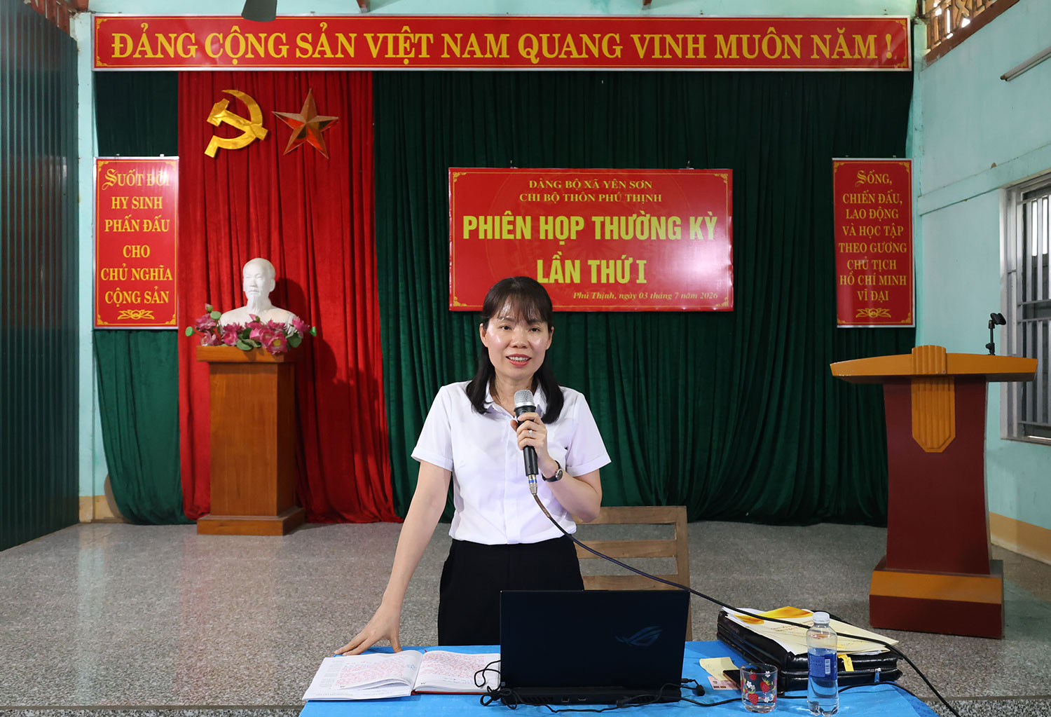 bi-thu-du-shcb1.jpg