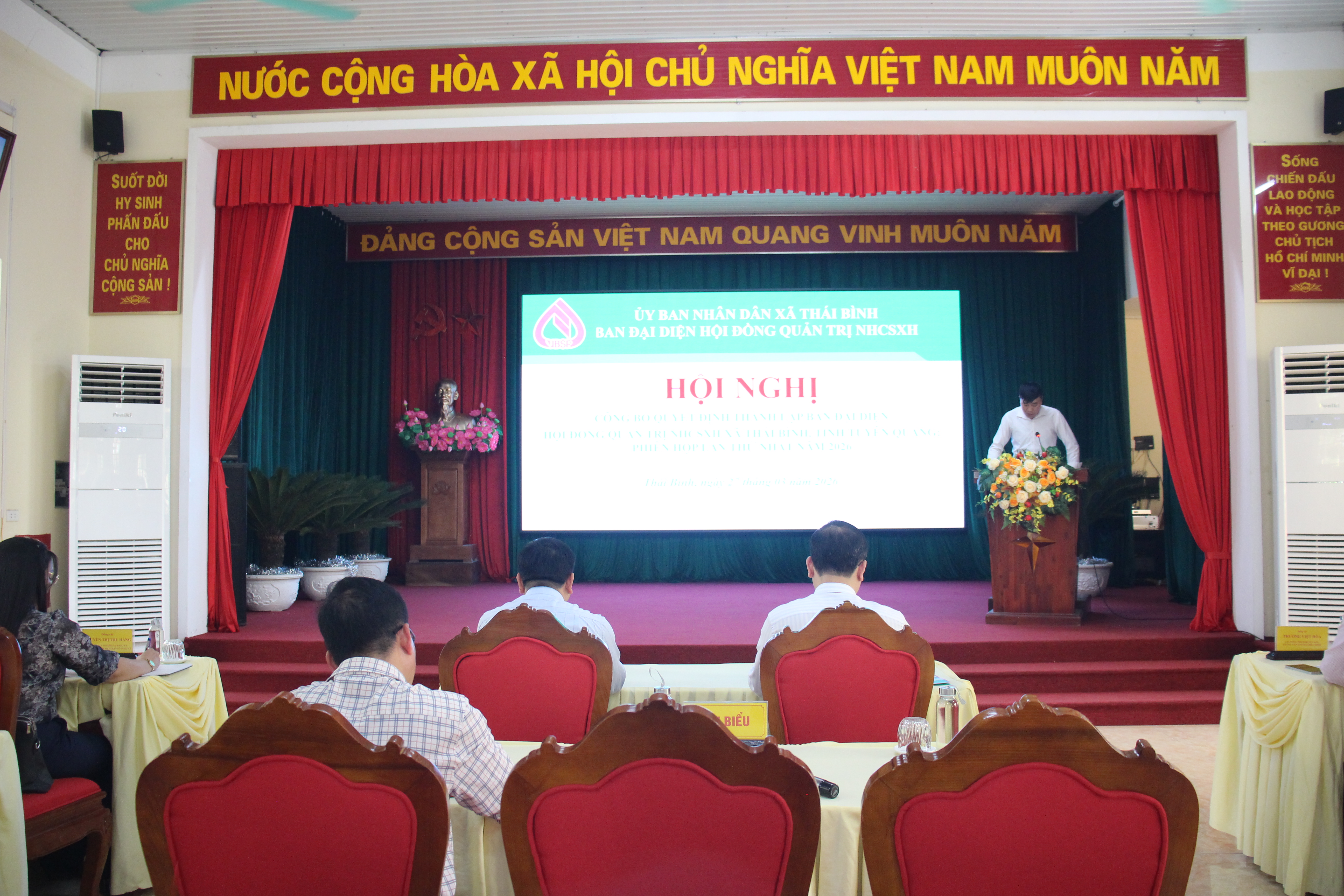 Hội nghị công bố Quyết định thành lập Ban đại diện Hội đồng quản trị Ngân hàng Chính sách xã hội xã và triển khai phiên họp thứ nhất năm 2026