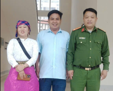 LAN TỎA GIÁ TRỊ TRUNG THỰC: NGƯỜI PHỤ NỮ VÙNG CAO TRẢ LẠI 500 TRIỆU ĐỒNG