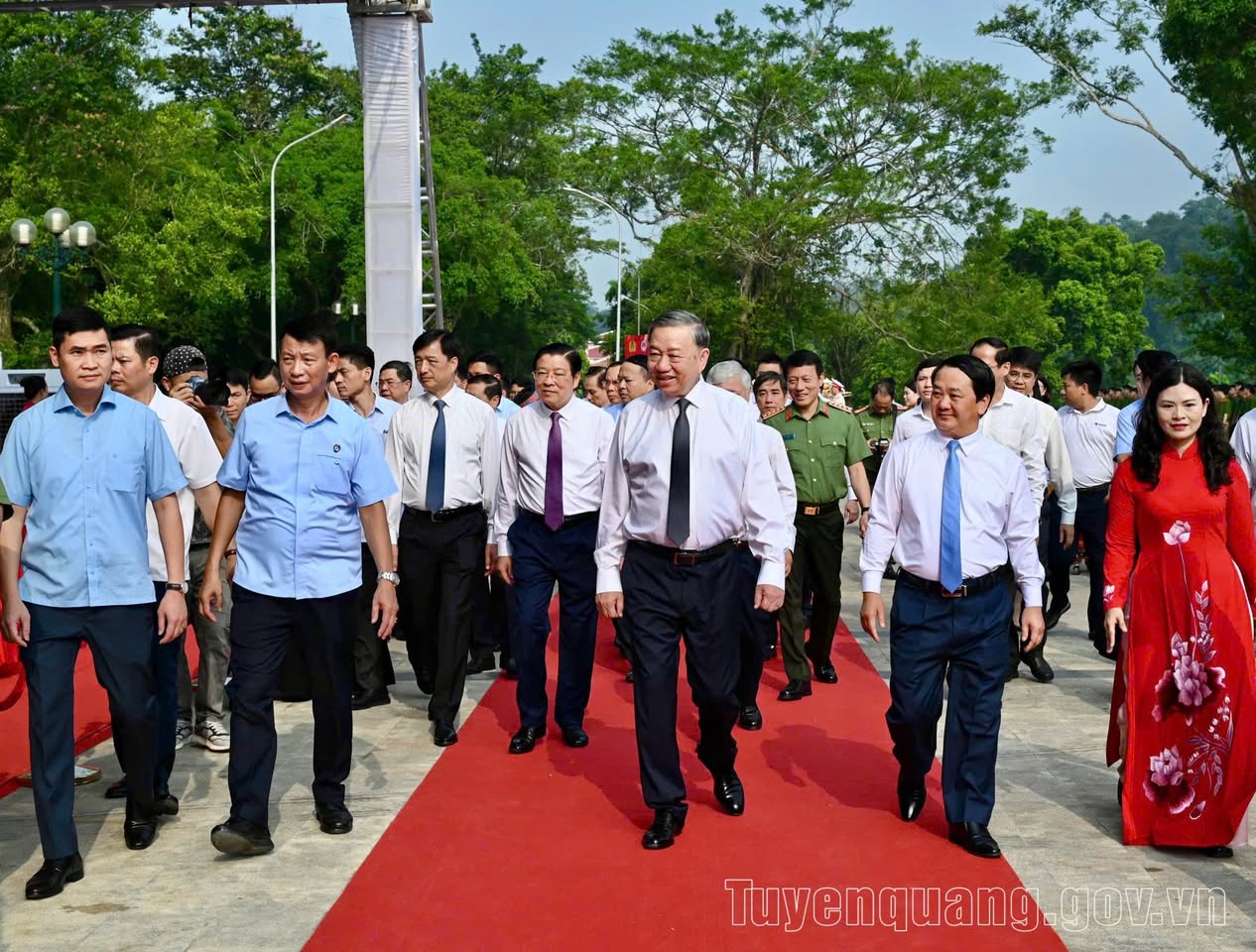 Tổng Bí thư Tô Lâm dự Ngày hội Toàn dân Bảo vệ an ninh Tổ quốc và Lễ khánh thành Tượng đài “Bác Hồ ở Tân Trào”