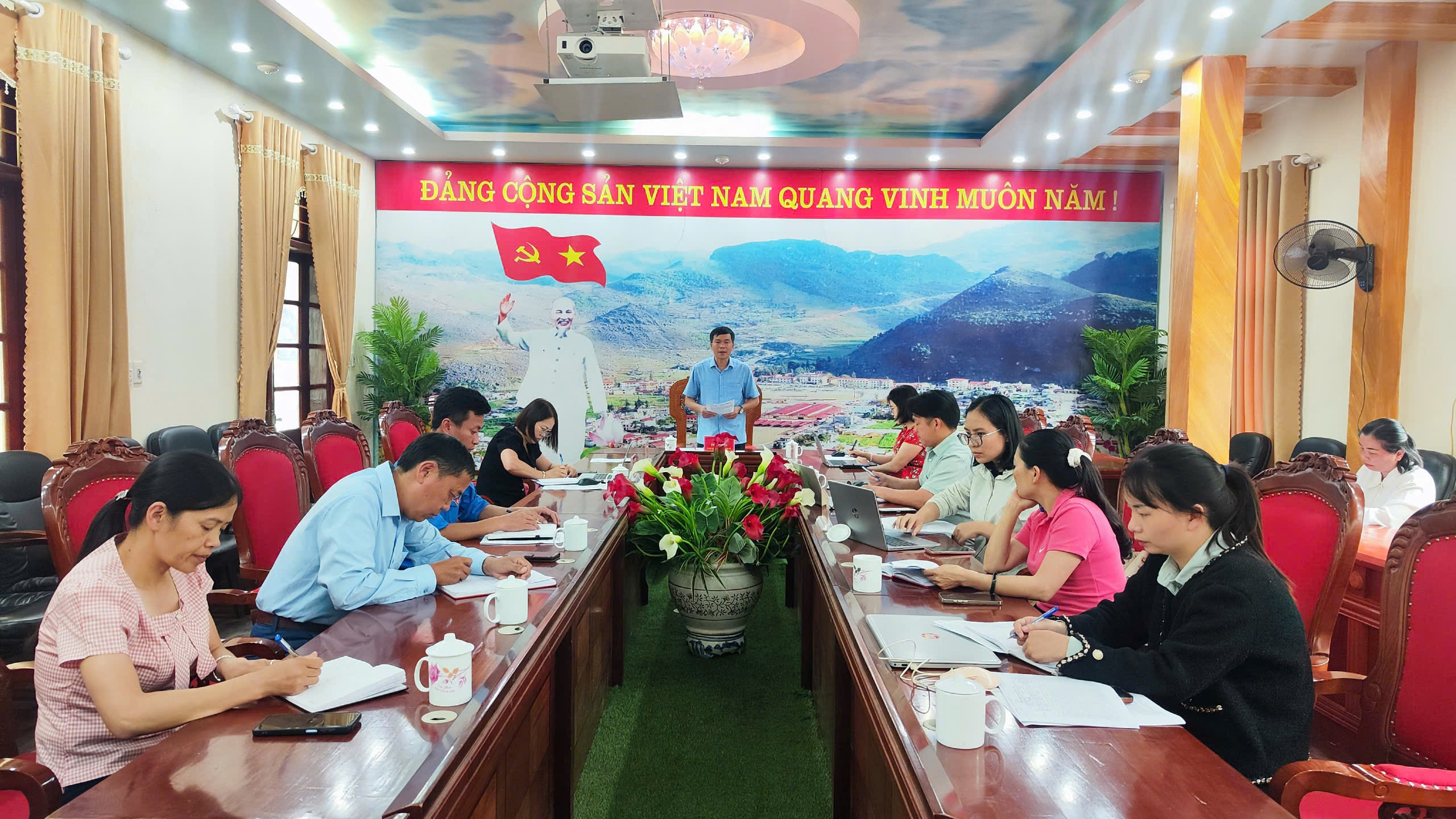 Thường trực Đảng ủy xã Mèo Vạc làm việc với Ửy ban MTTQ và các tổ chức chính trị - xã hội xã